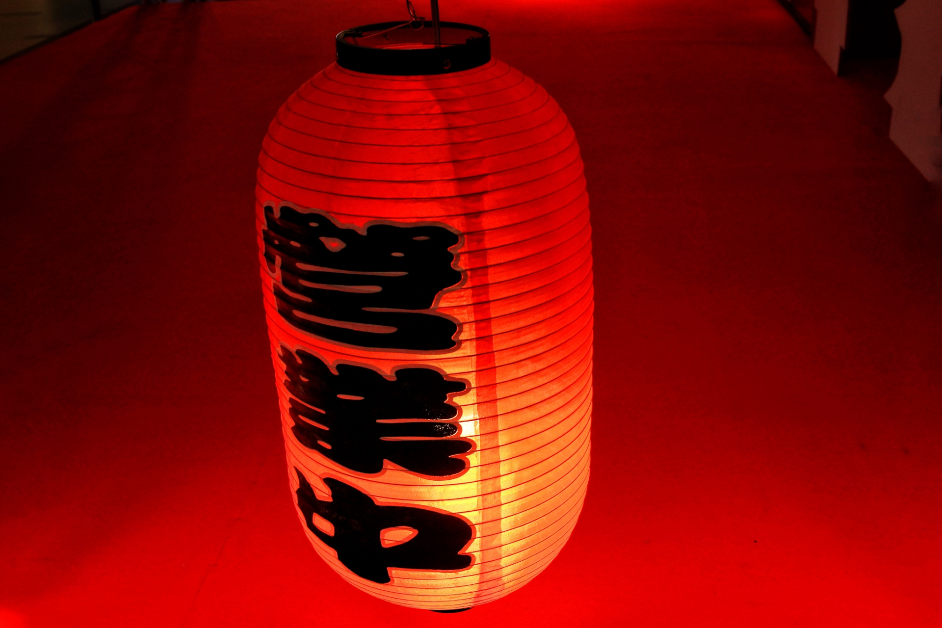 日式灯笼与寿司灯笼吊灯,这两种独特的装饰元素,为空间带来了别具一格