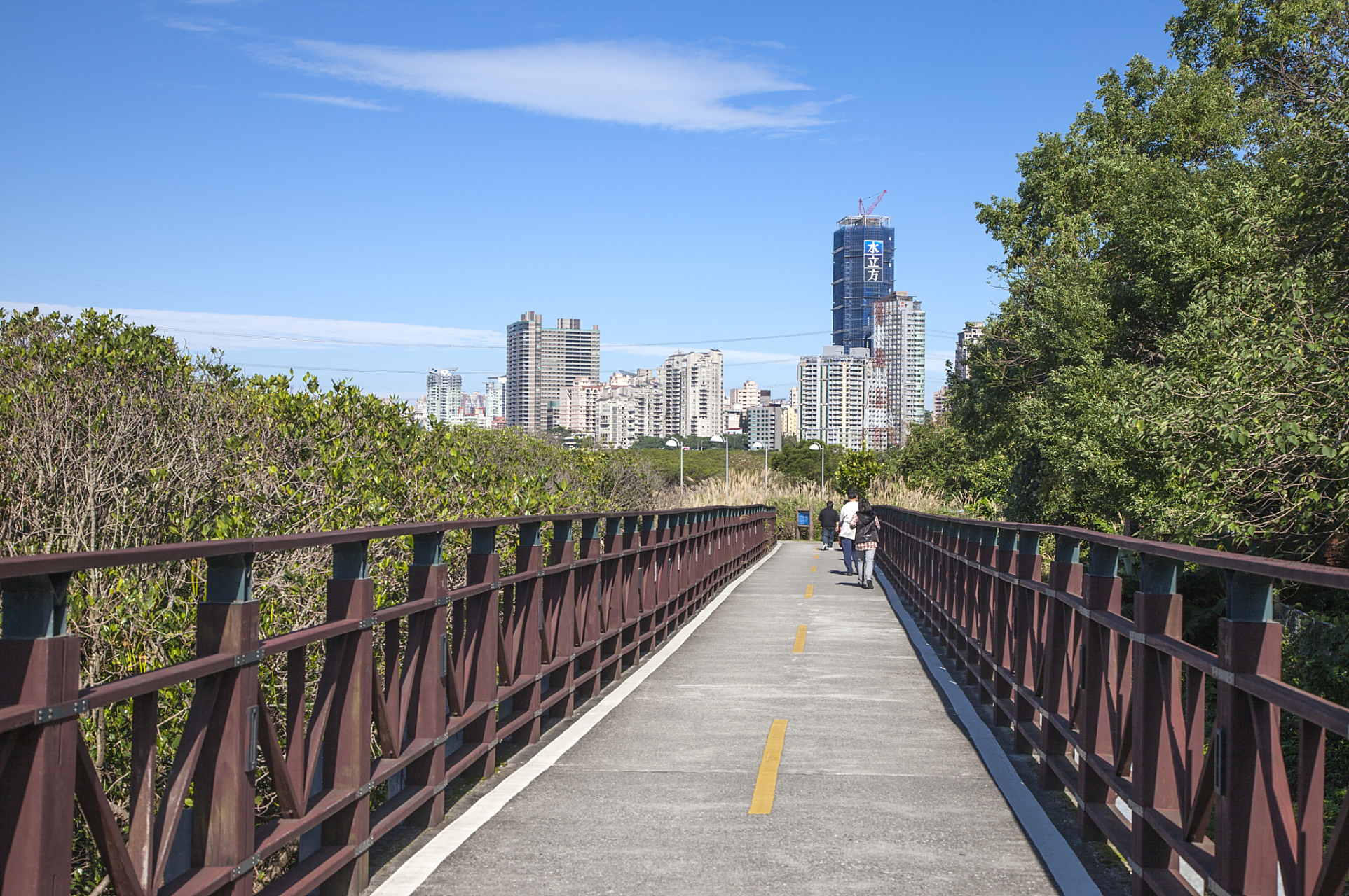 嬉行记# 三亚金鸡岭桥头公园,一片历史悠久的土地,承载着丰富的传说