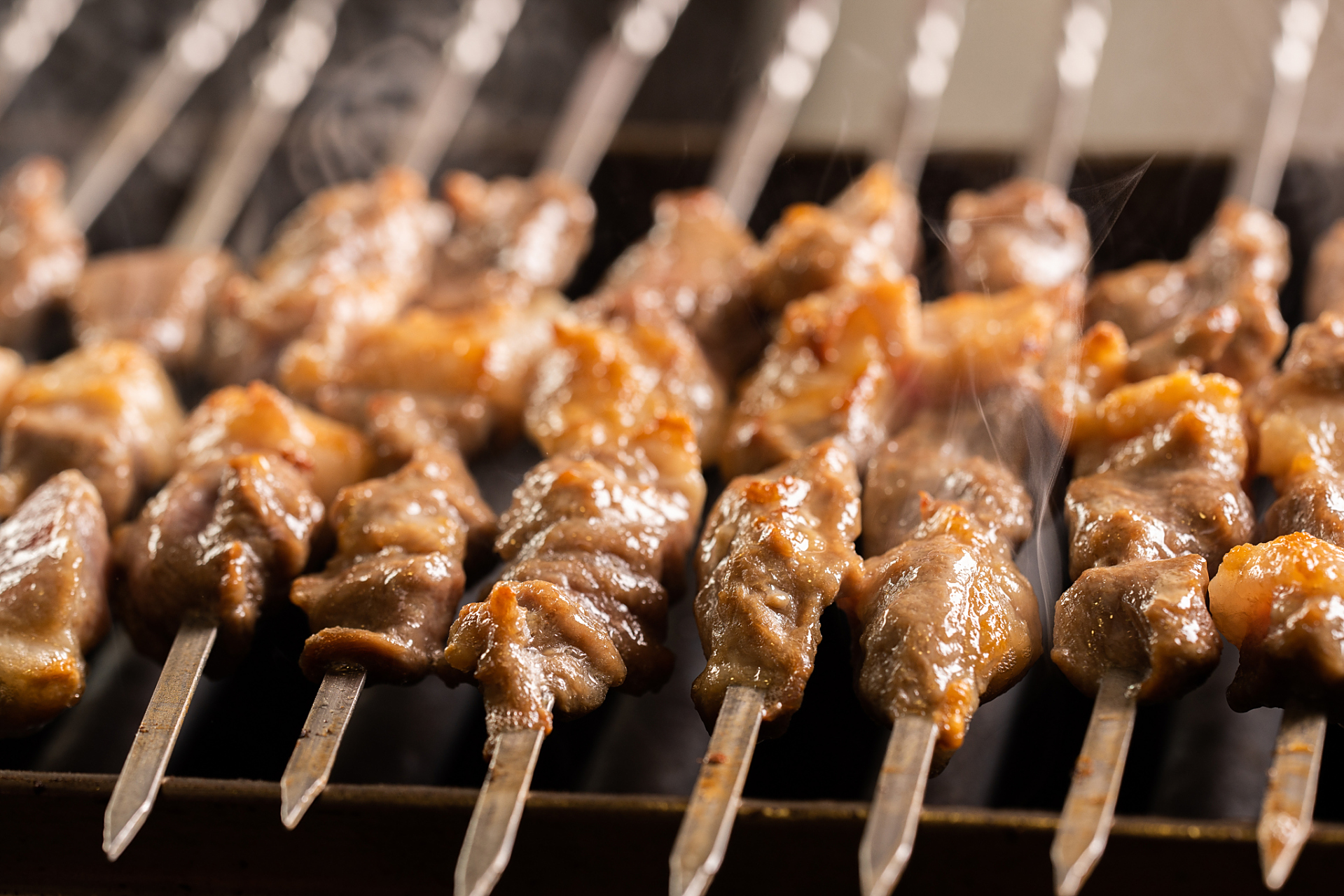 【一整套烧烤教程,从腌制,烧烤,刷酱,蘸碟一系列,记得先收藏日后用】 