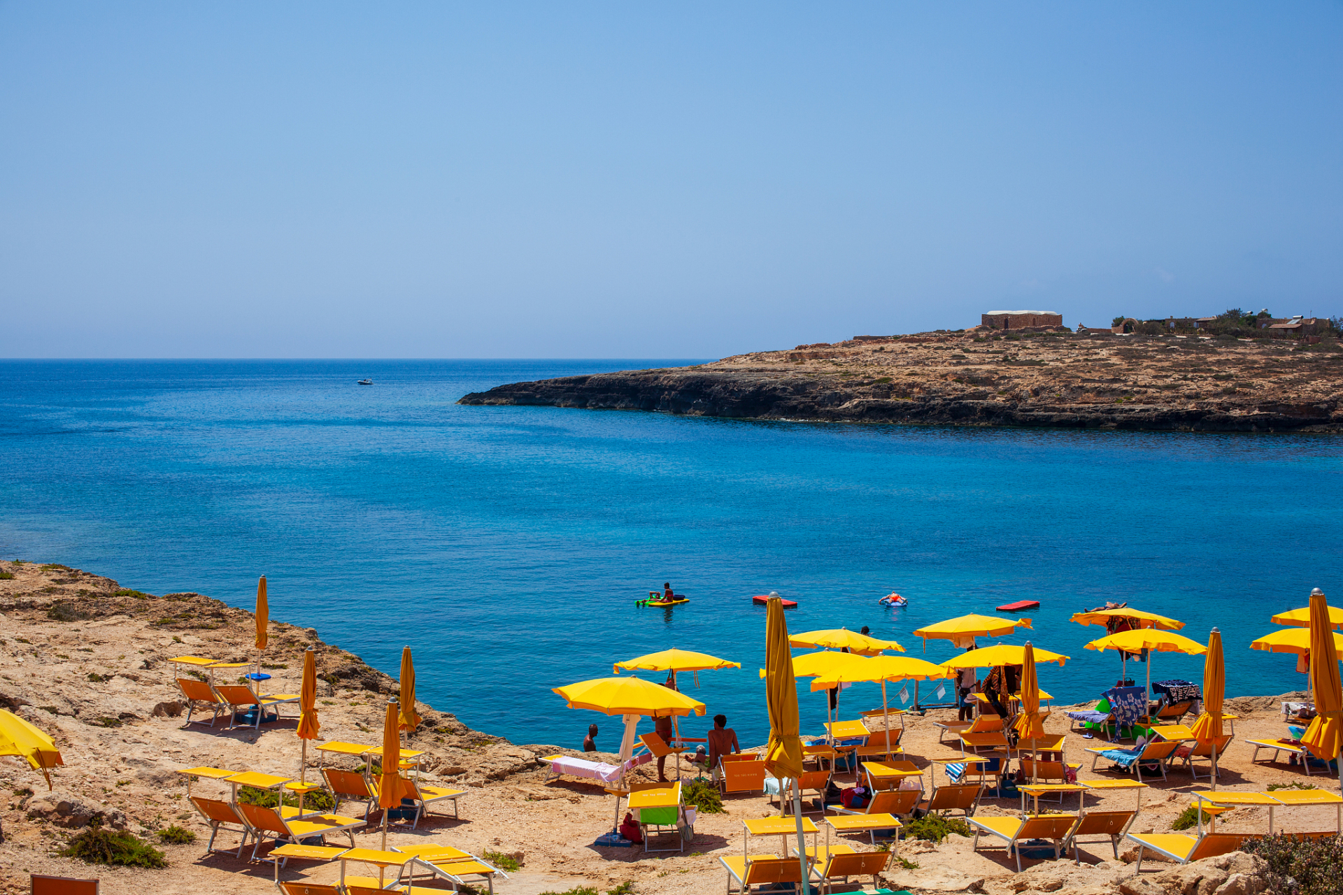 以阳光沙滩著称的西班牙太阳海岸2006年接待了900多万游客,成为欧洲