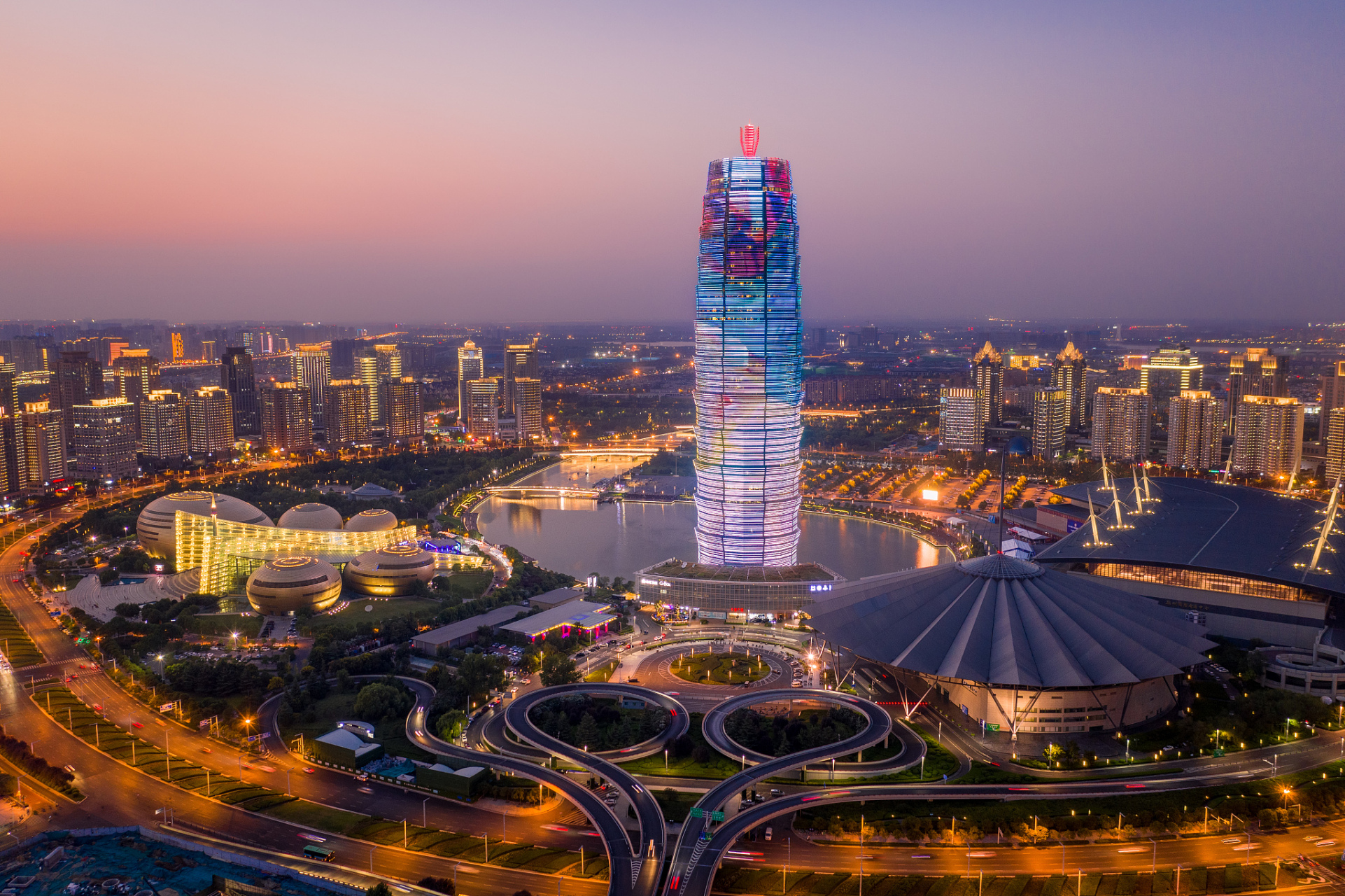 郑州玉米楼夜景图片图片