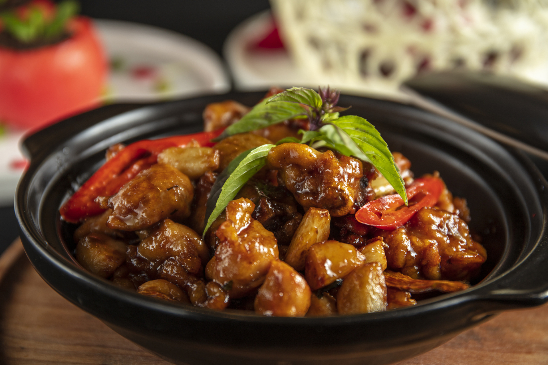 属于赣菜客家美食,也是"江西十大经典名菜"之一