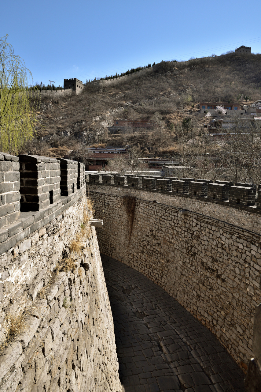 雁门关,位于中国山西省忻州市代县县城以北约20公里处的雁门山中,是