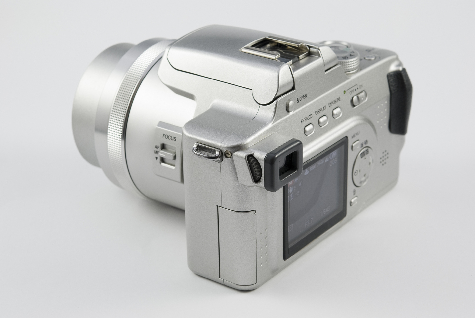 索尼a6700微单正式发布:影像处理器性能提升8倍 最近