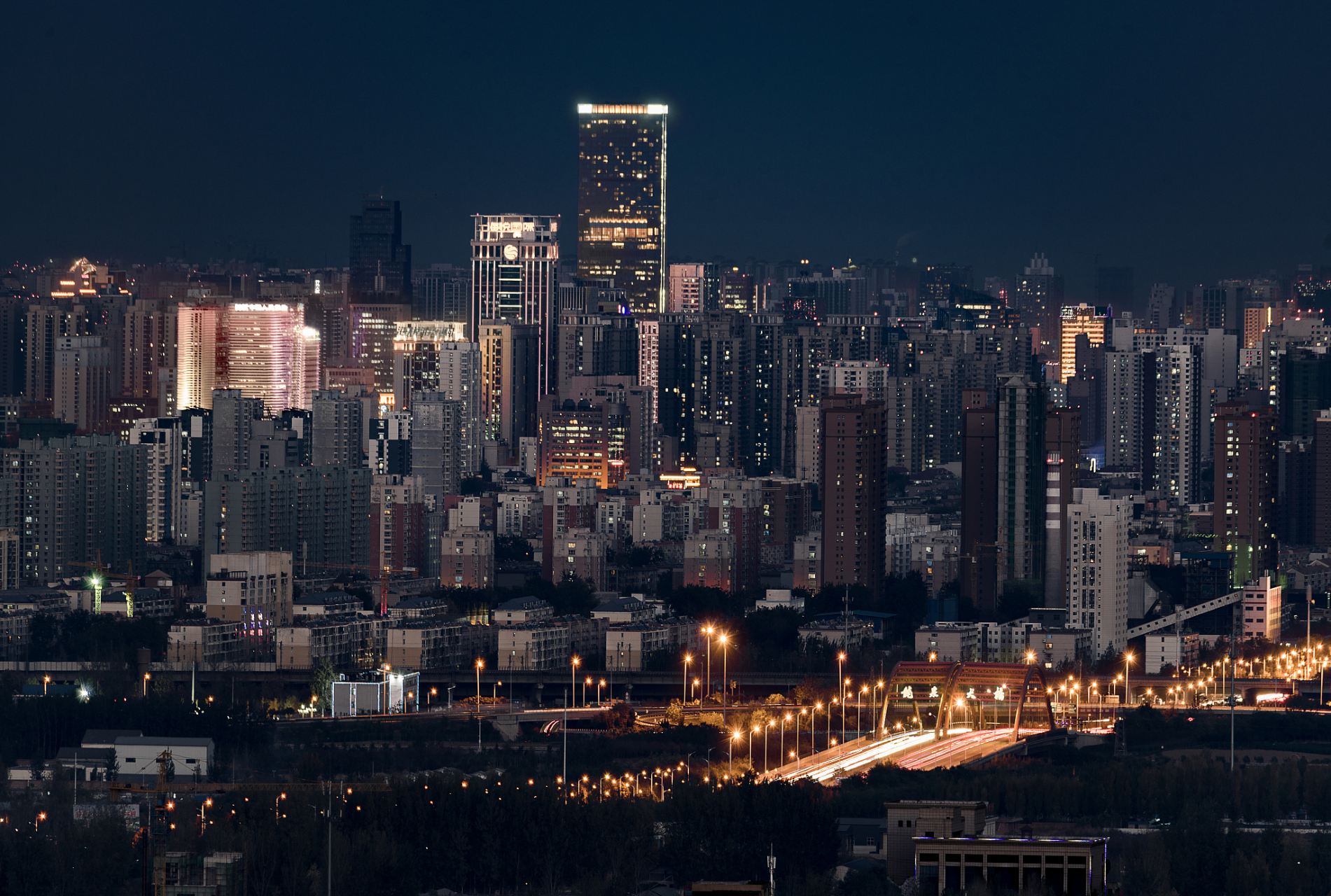 90经济因素  首先,要考虑当前的经济因素.