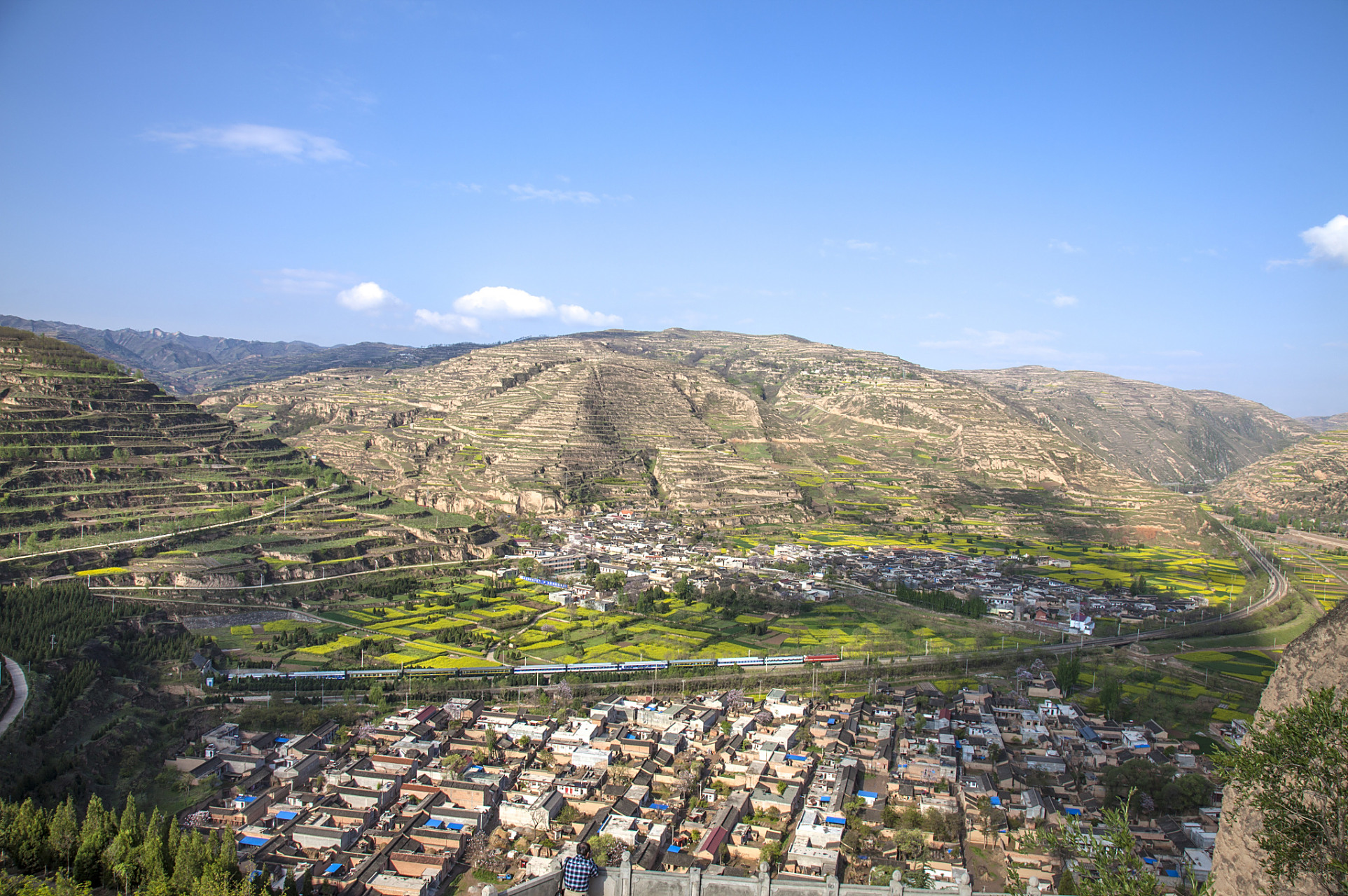 心定西再出发#三十里铺,是位于甘肃省定西市临洮县龙门镇的一座古镇.