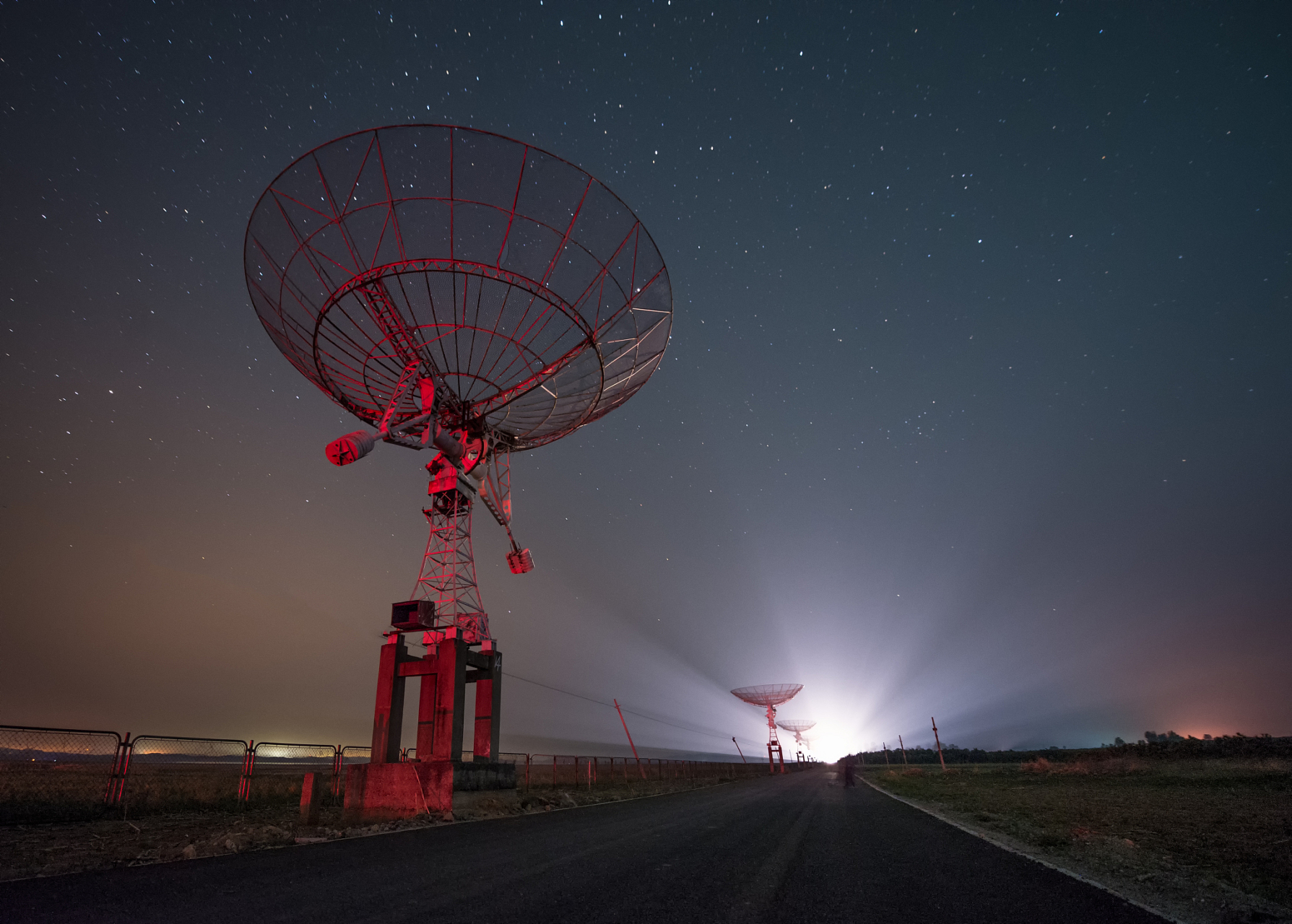 美丽冬日好去处#   深圳天文台位于中国广东省深圳市,是集天文共忖