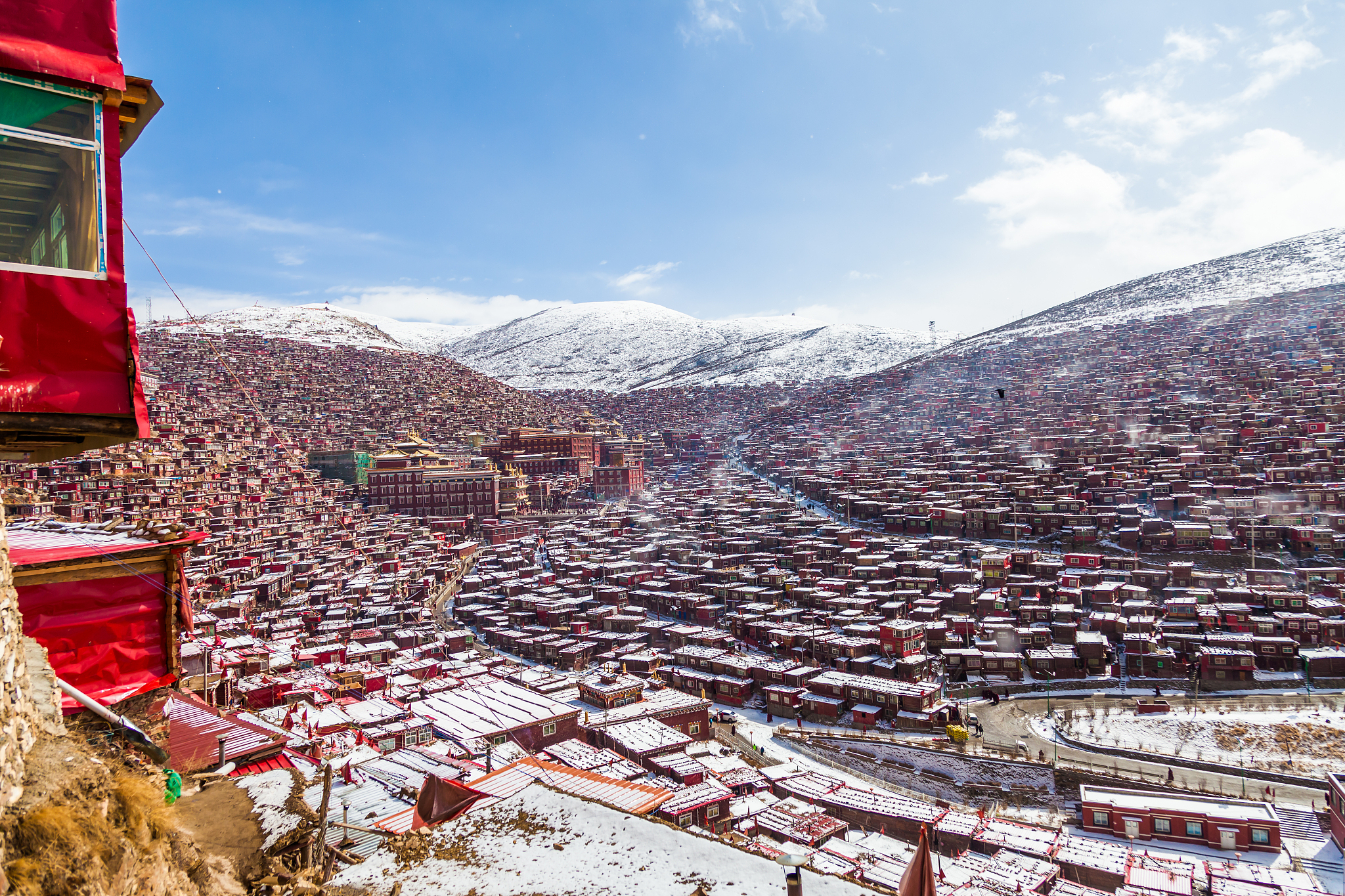 在甘孜的塔公寺,是否能体验到最深厚的藏传佛教文化?