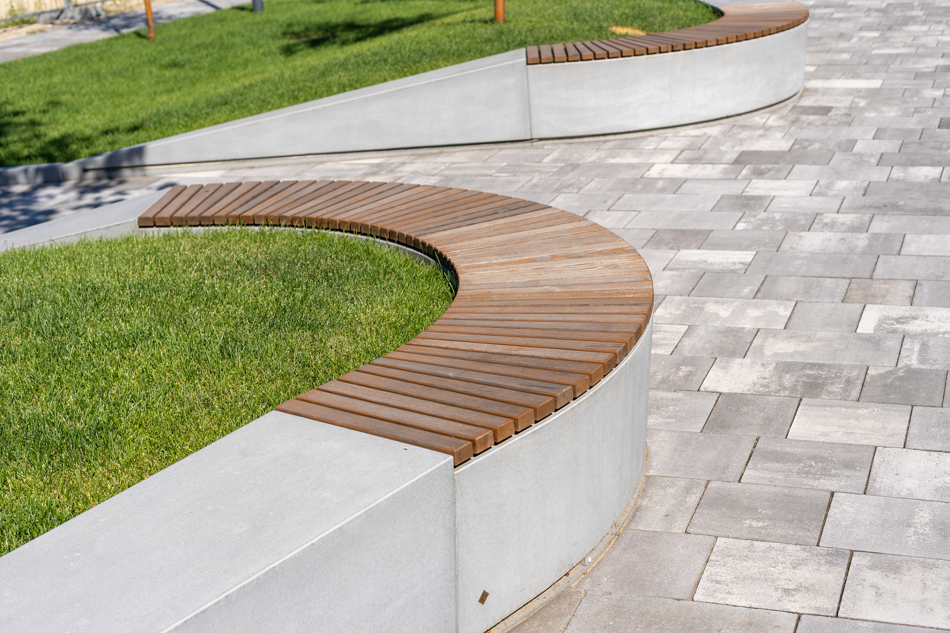 泰科k石坐凳在景观设计中占据重要地位,以其独特设计,美观外观,实用