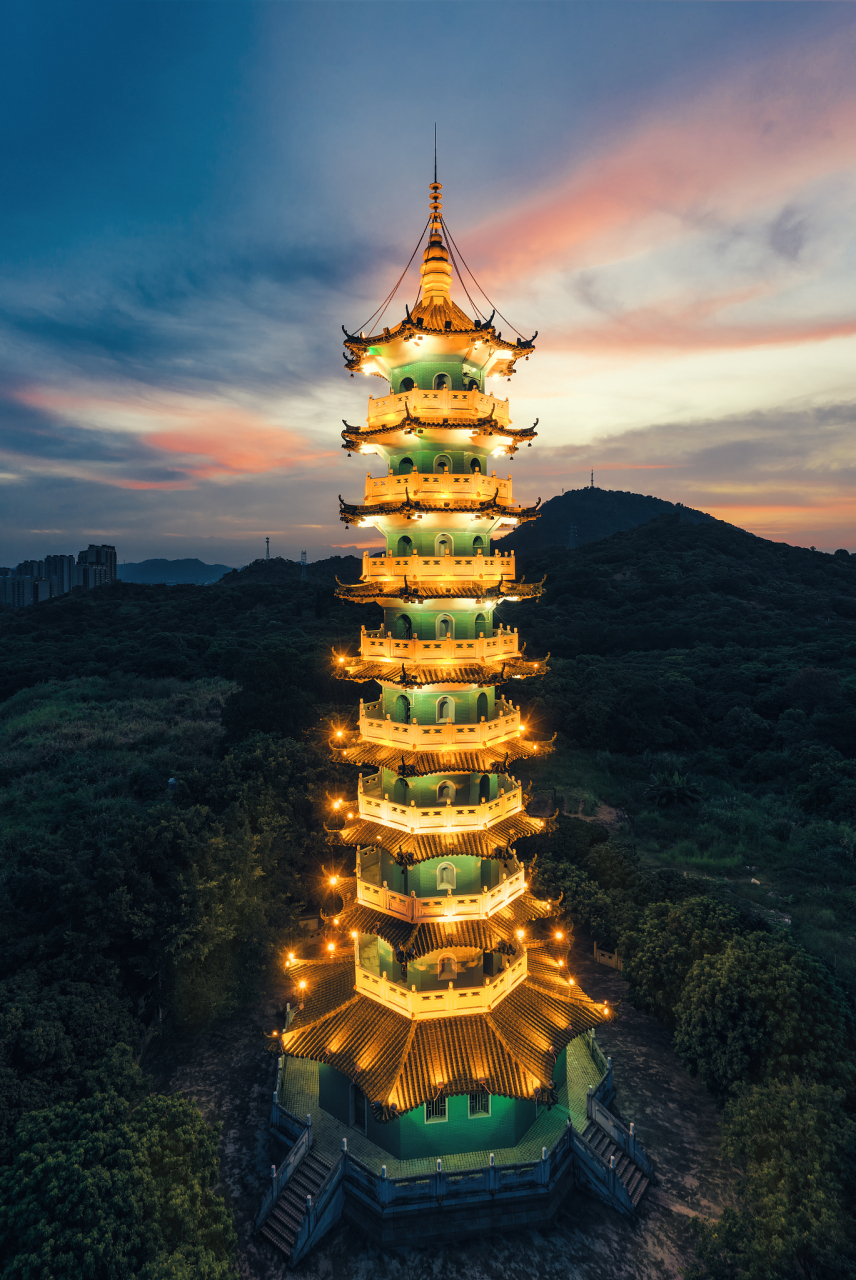 带着避暑攻略上热搜#夏日游,九华山三藏塔,美景如画!