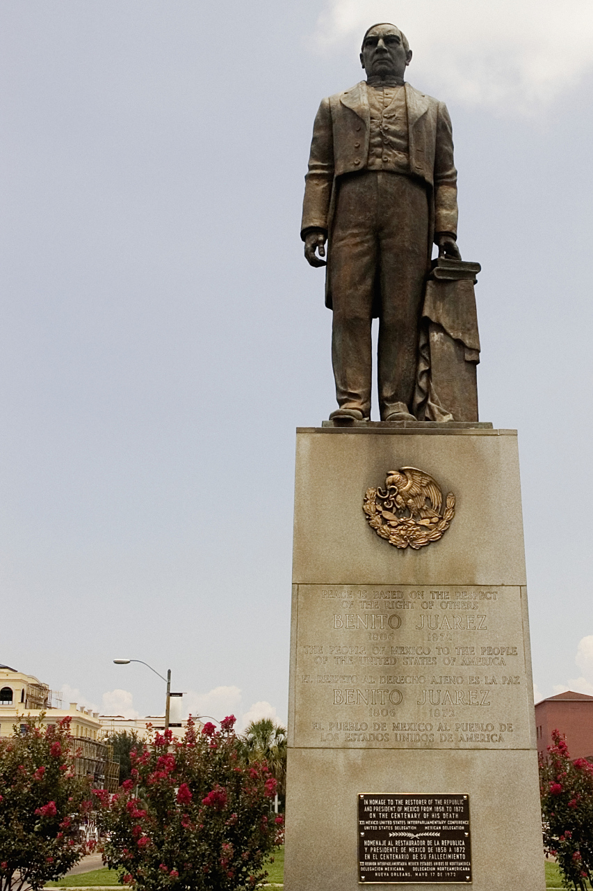 最新消息,俄罗斯矗立八米高的斯大林雕像!