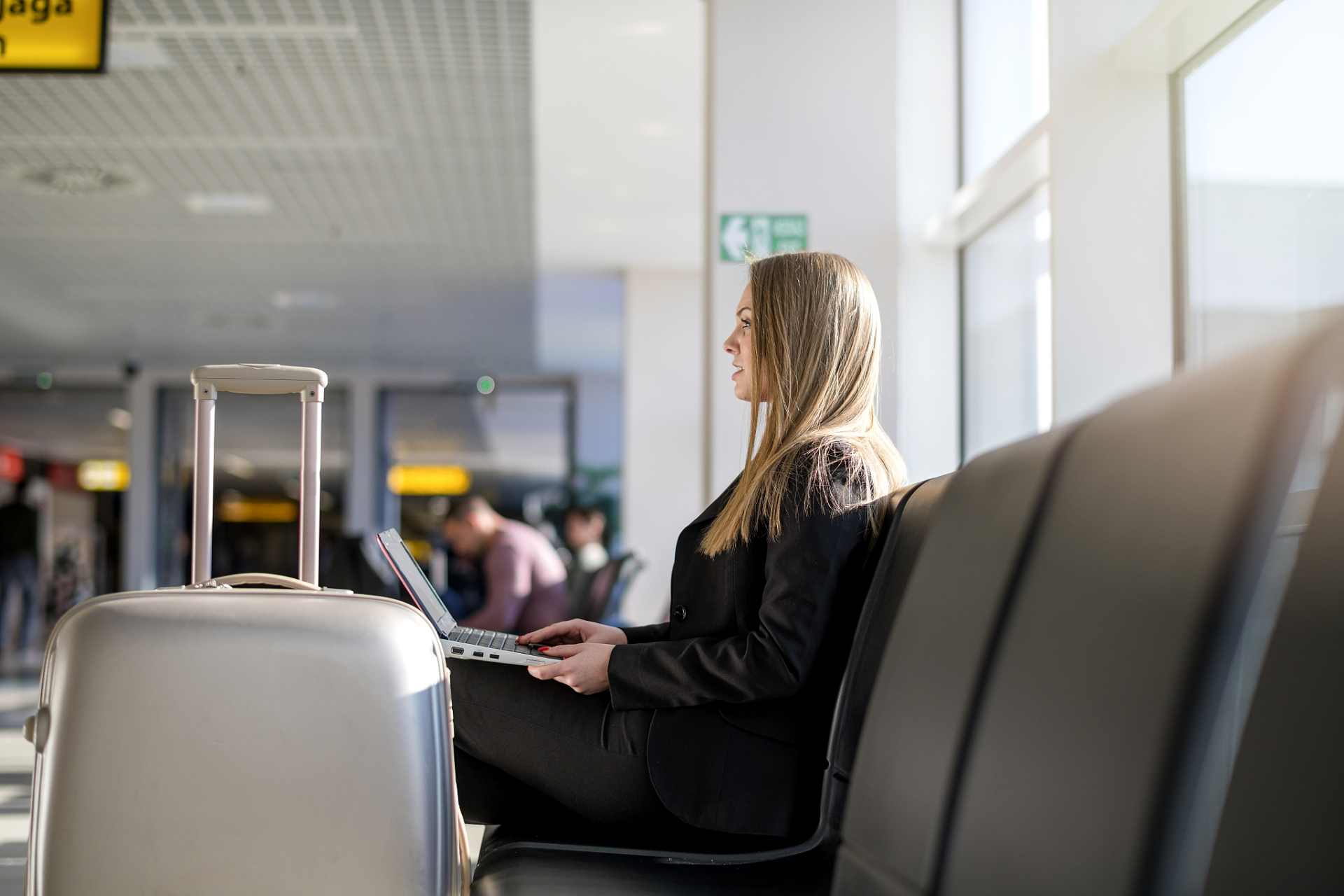 妻子到外地出差,晚上用聊天软件测试丈夫,却发现了丈夫不可告人的秘密