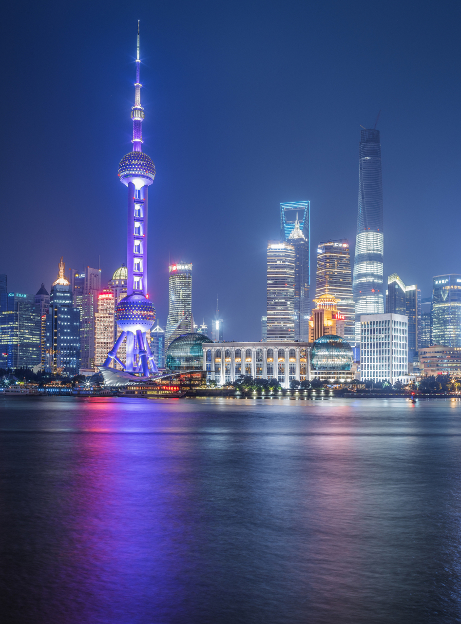 🏙️上海夜景推荐:  1️⃣陆家嘴夜景 📍位于浦东新区陆家