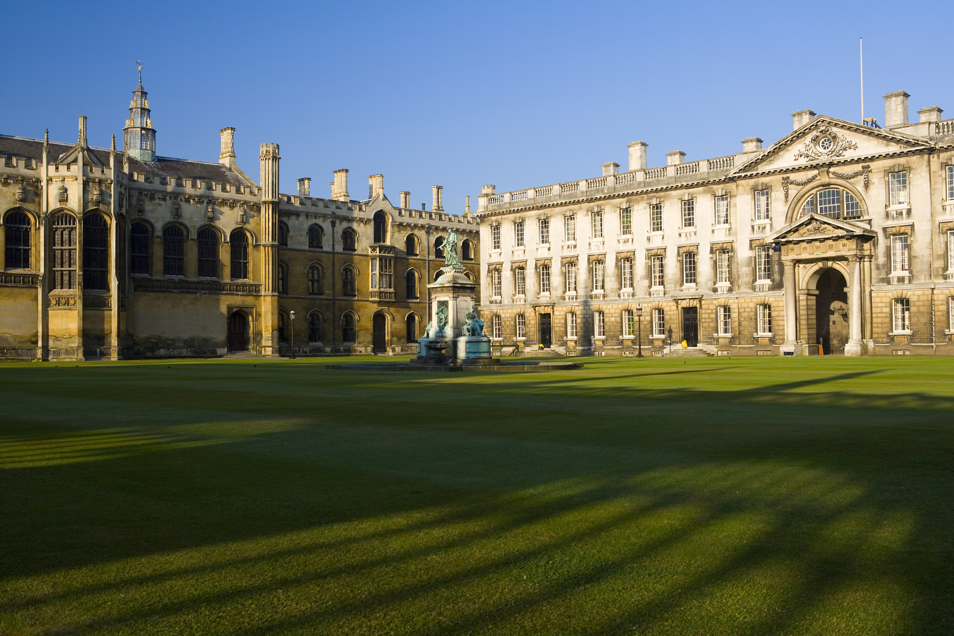 剑桥是英国剑桥郡首府,剑桥大学所在地,早在两千年前,罗马人就曾在