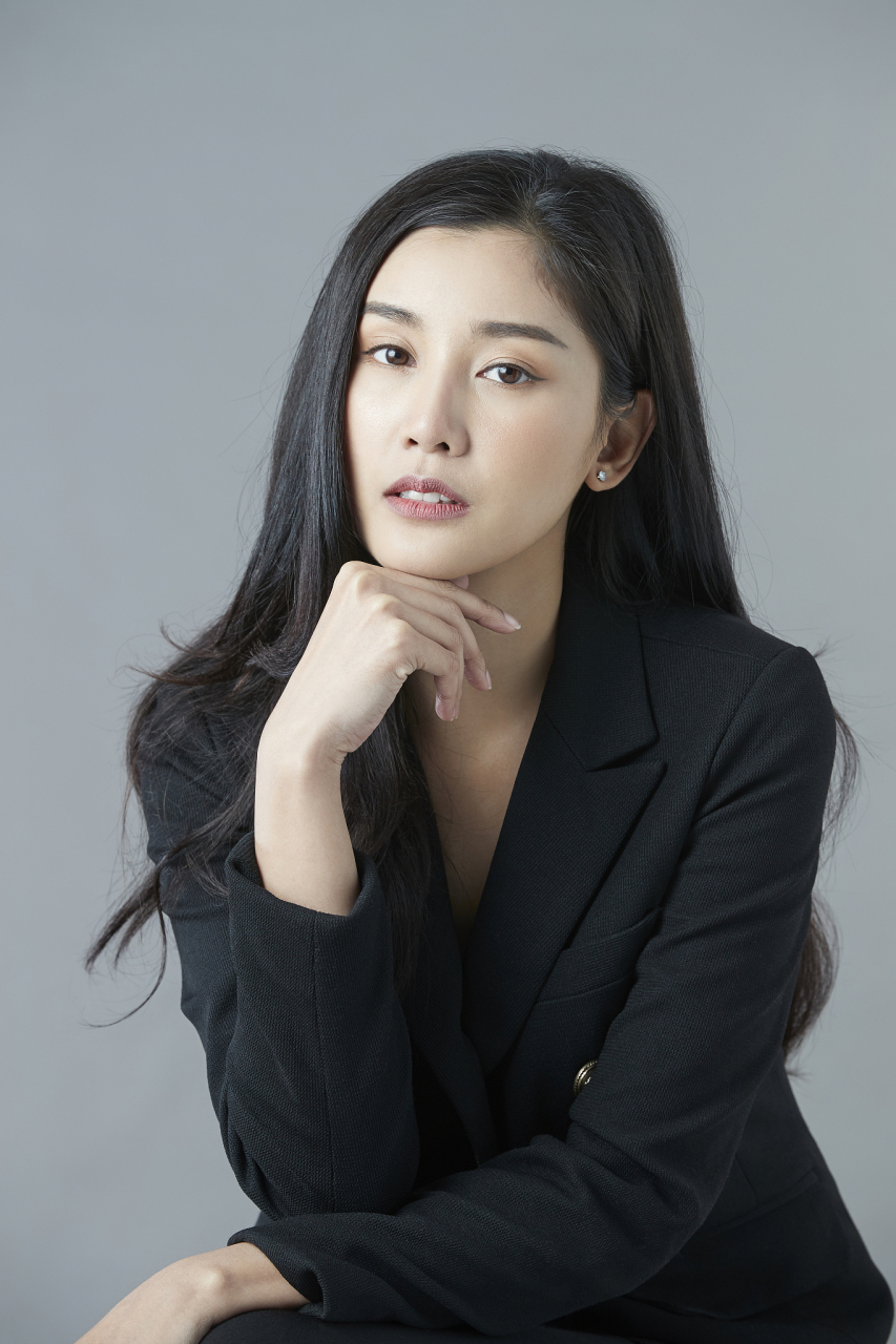 低调而充实地生活着:遵循父训,专注于事业!