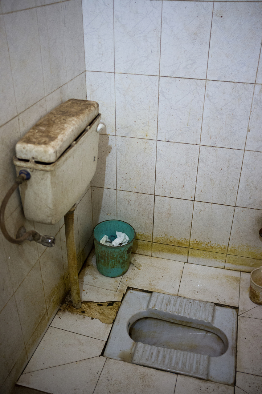 近日,长春理工大学因为厕所设计问题引发了网友的广泛关注和热议