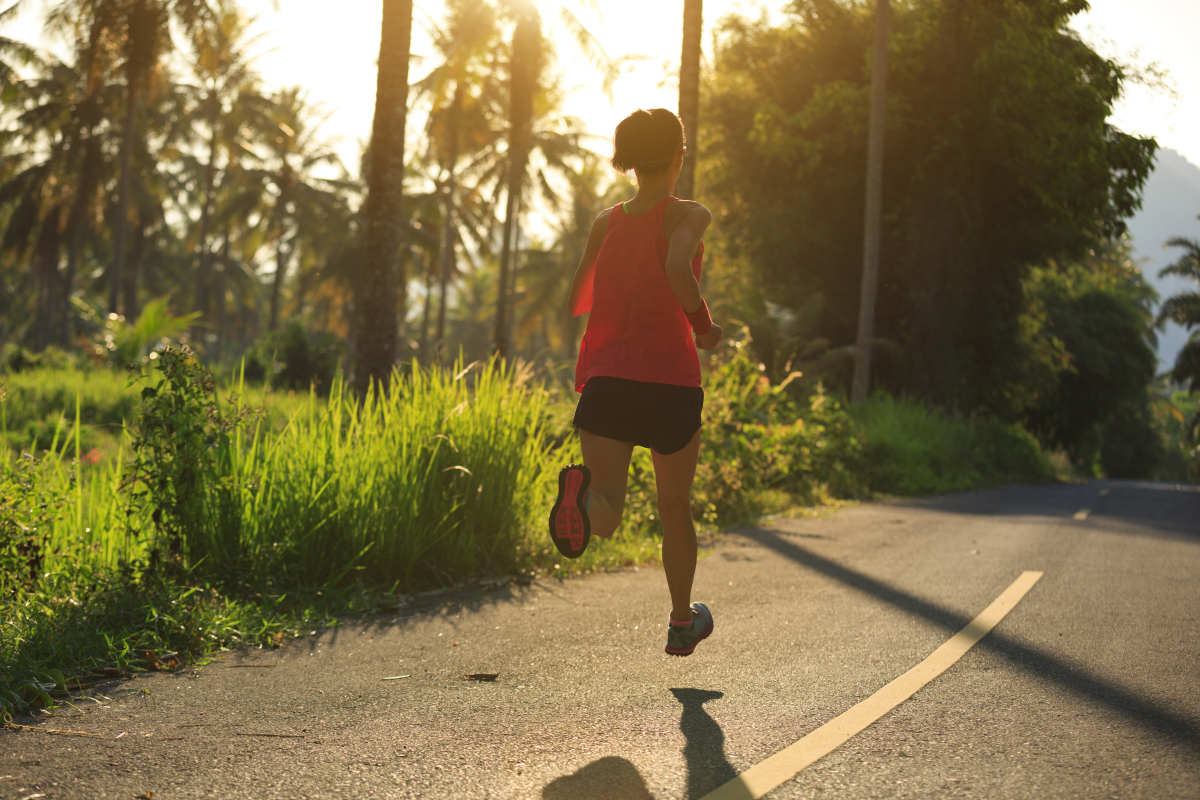 跑步作为一种简单易行的运动方式,备受热爱运动的人士青睐.