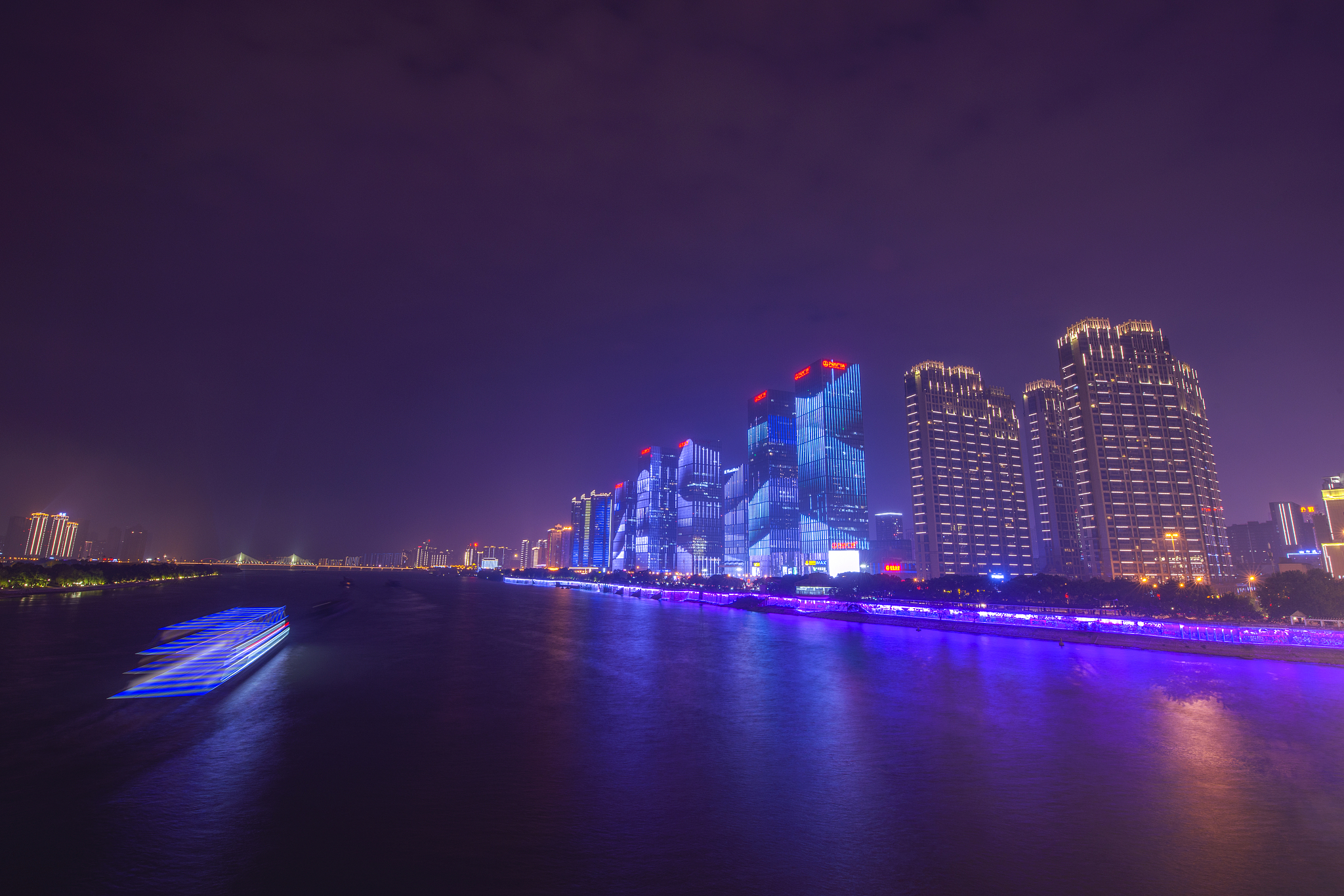 长沙的湘江边有哪些不可错过的夜景?
