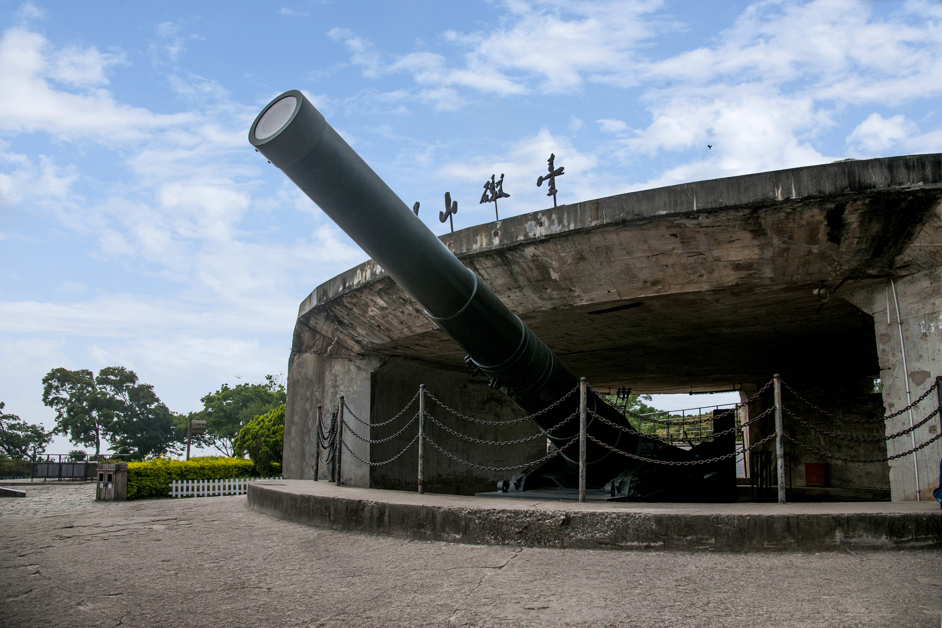 厦门胡里山炮台简介图片