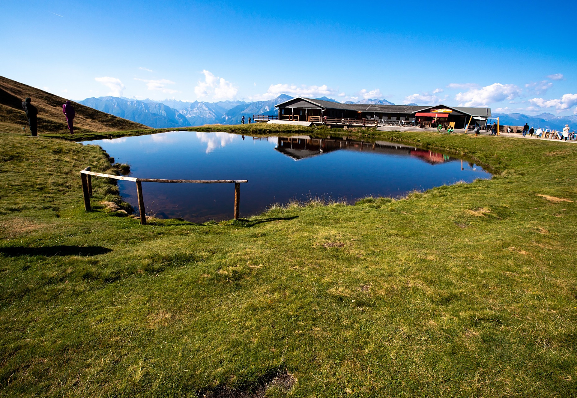 奇遇那拉提#新疆那拉提塔吾萨尼景点是一处著名的旅游胜地,在众多