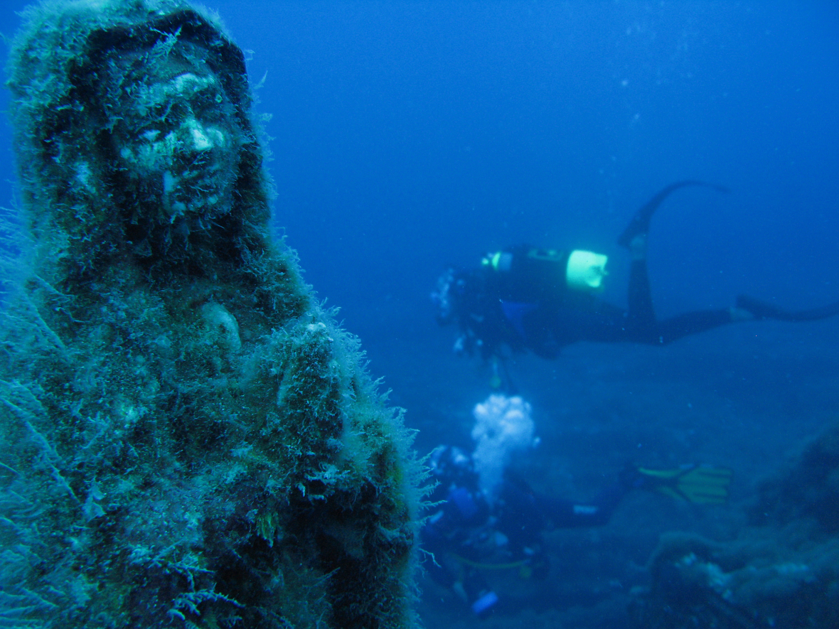 揭秘世界最深处——马里亚纳海沟的神秘水域 世界上最深的海洋,马里亚