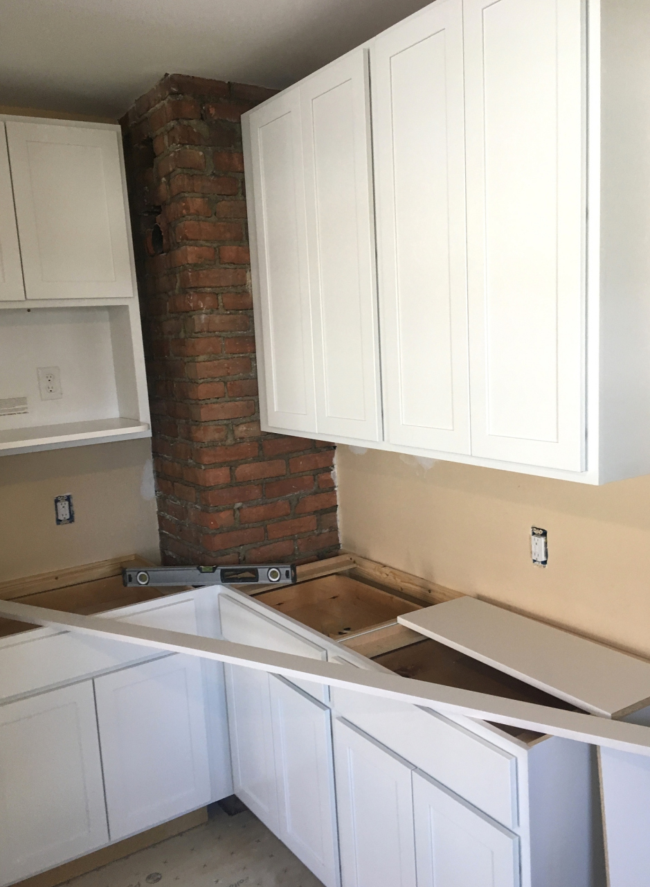 家里的旧橱柜看腻了?别急,翻新大法来帮你!