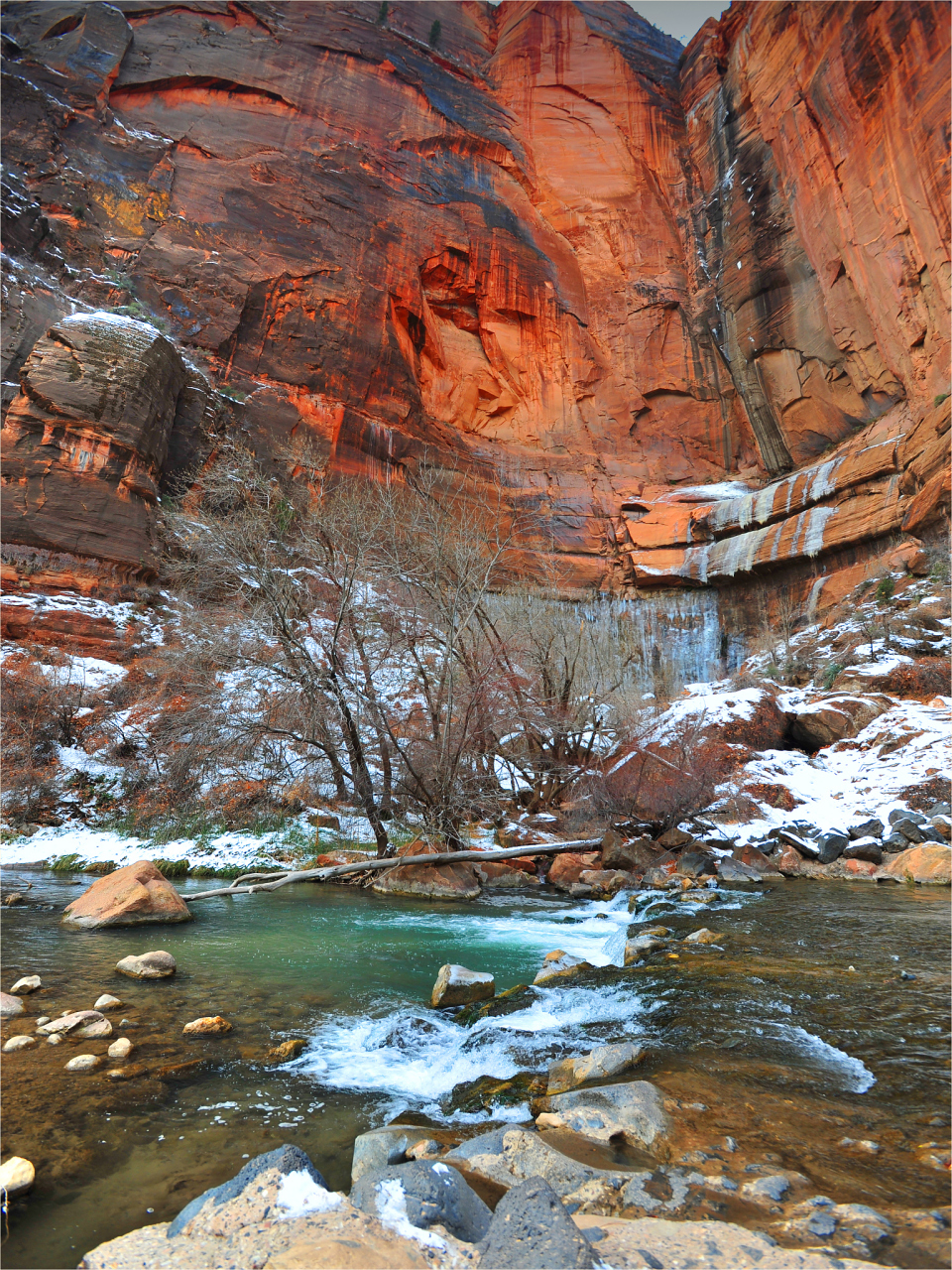 宝鸡红河谷位于陕西省宝鸡市眉县境内,是陕西关中地区最佳的生态旅游