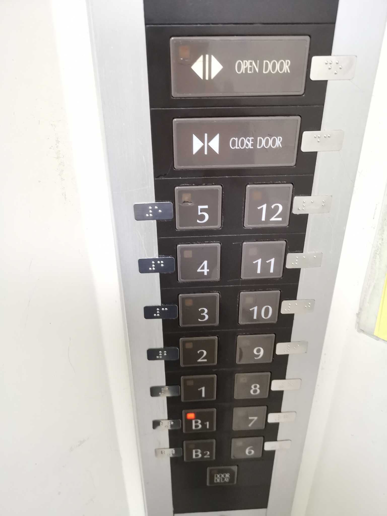 按下hold键 电梯按键面板电梯按键电梯开关门