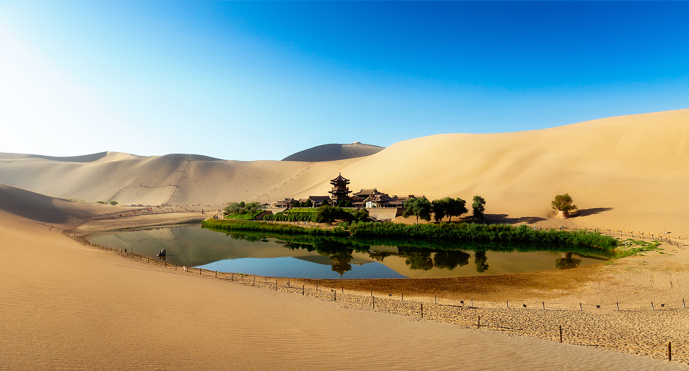 暑假来了,甘肃省敦煌市各大景区已迎来旅游高峰!