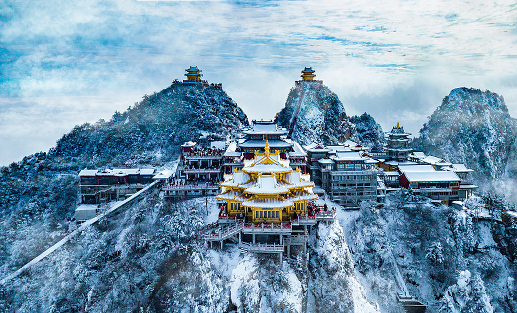 文旅计划在长白山建造以《盗墓笔记》角色张起灵为灵感的"云顶天宫"