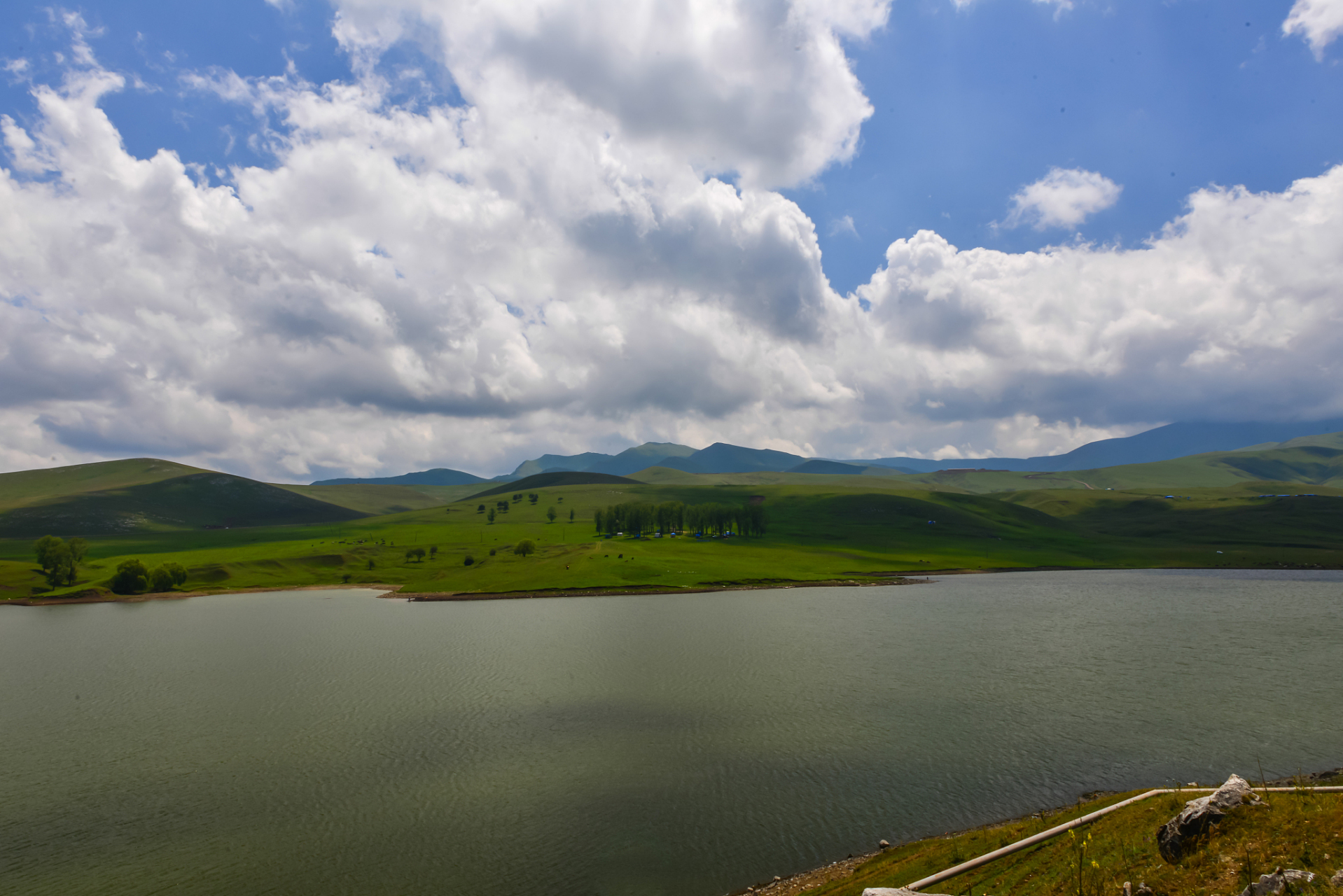 多伦湖旅游区位于内蒙古自治区锡林郭勒盟多伦县大河口乡,拥有2万亩的