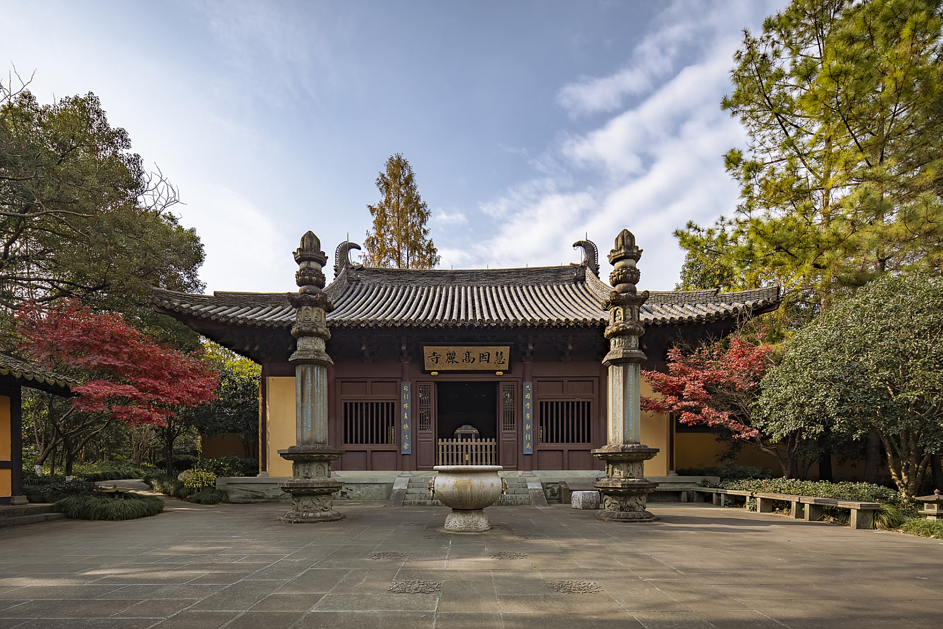 这座古朴的善化寺,宛如历史长河中的一颗明珠,静静