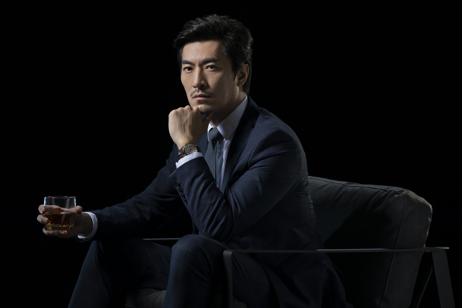 能够做到这8点的男人,基本上是活明白了:  1,明白