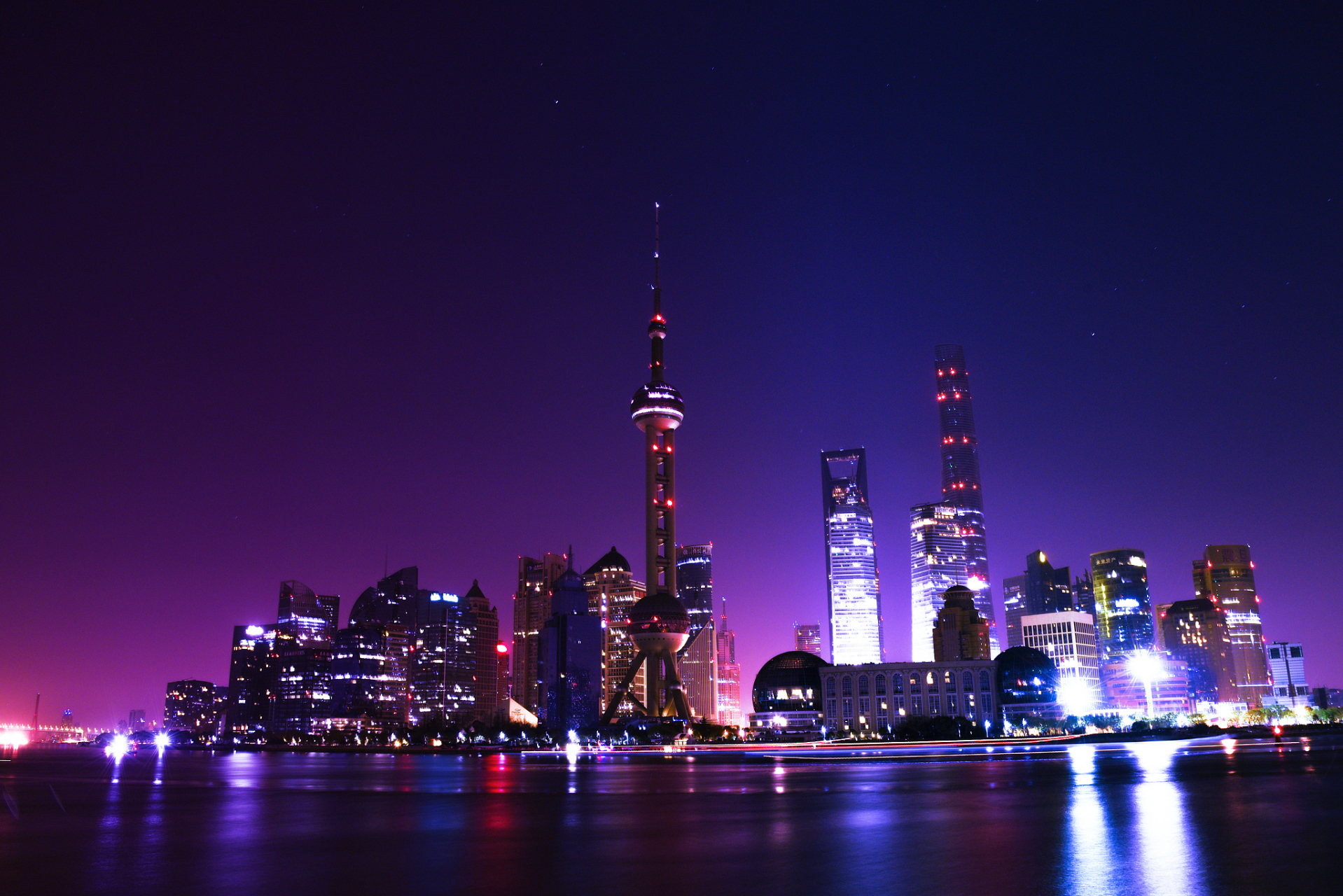 上海:外滩夜色,璀璨都市  曾几何时,我对那片璀璨的灯火,那片繁华的