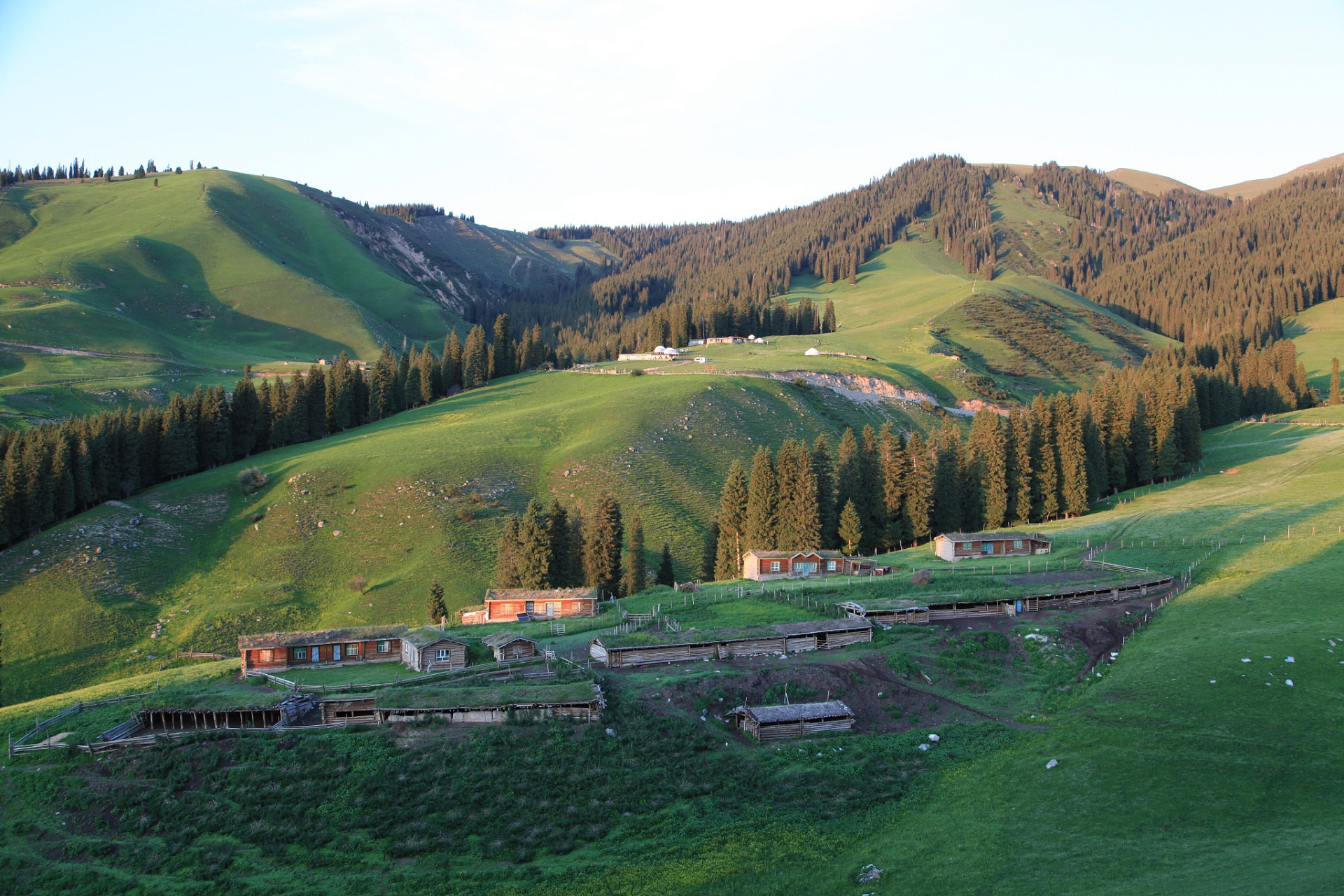 奇遇那拉提#新疆那拉提度假村位于新疆喀什市伽师县,周边景色秀美