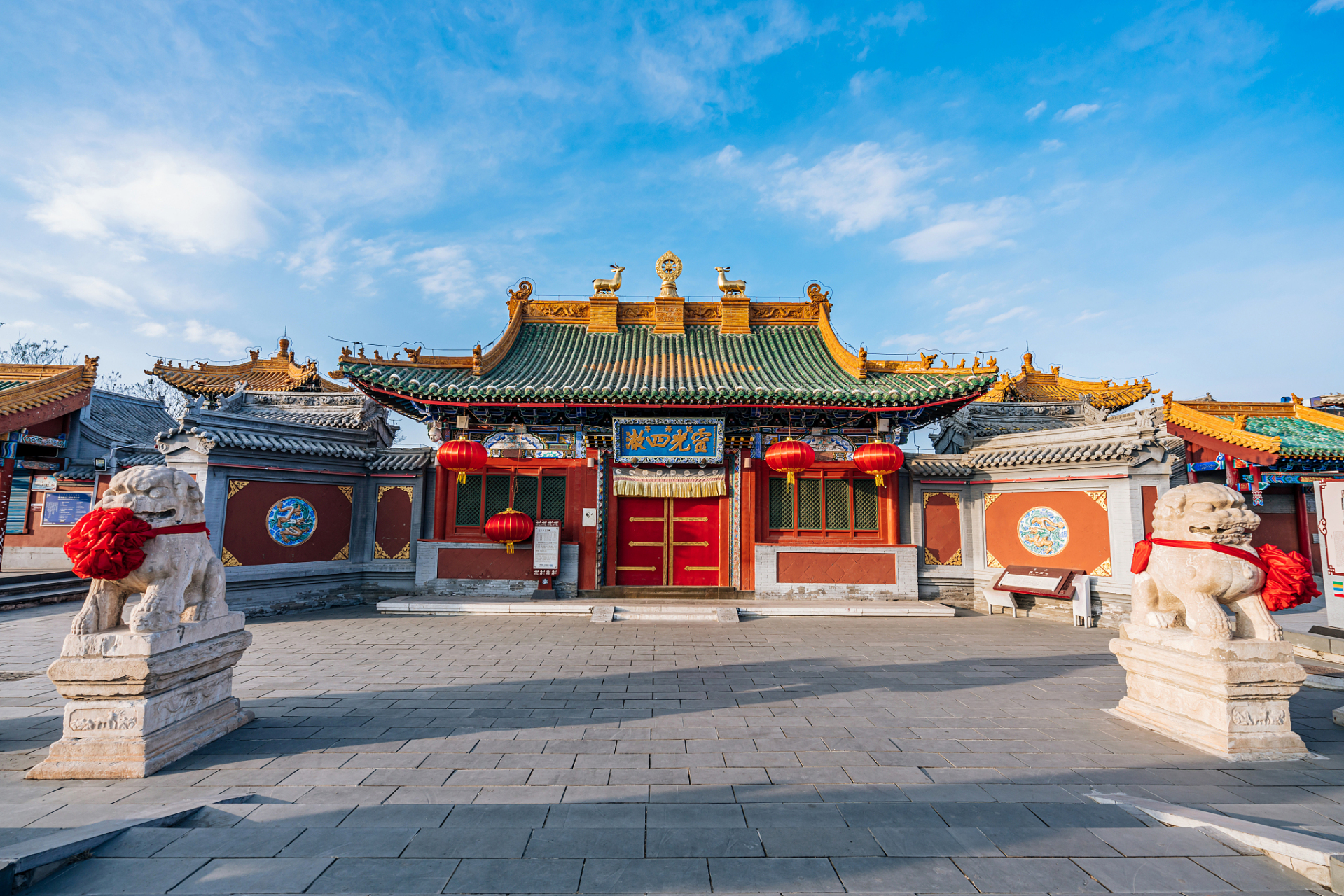 呼兰城隍庙,建于清宣统元年(1909年),位于呼兰区,是一座充满古老韵味