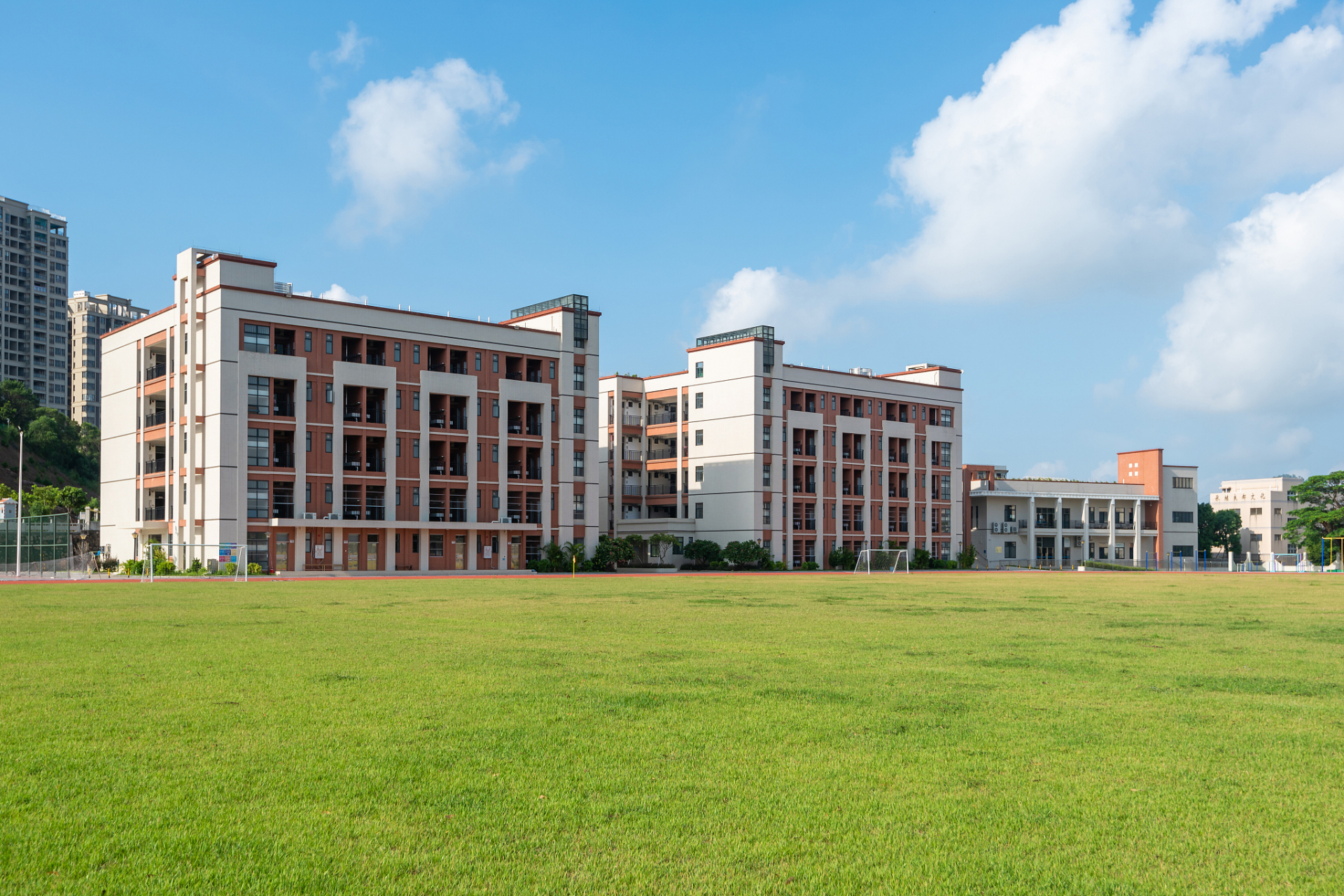 教育部,国家发改委,财政部近日印发《关于实施新时代