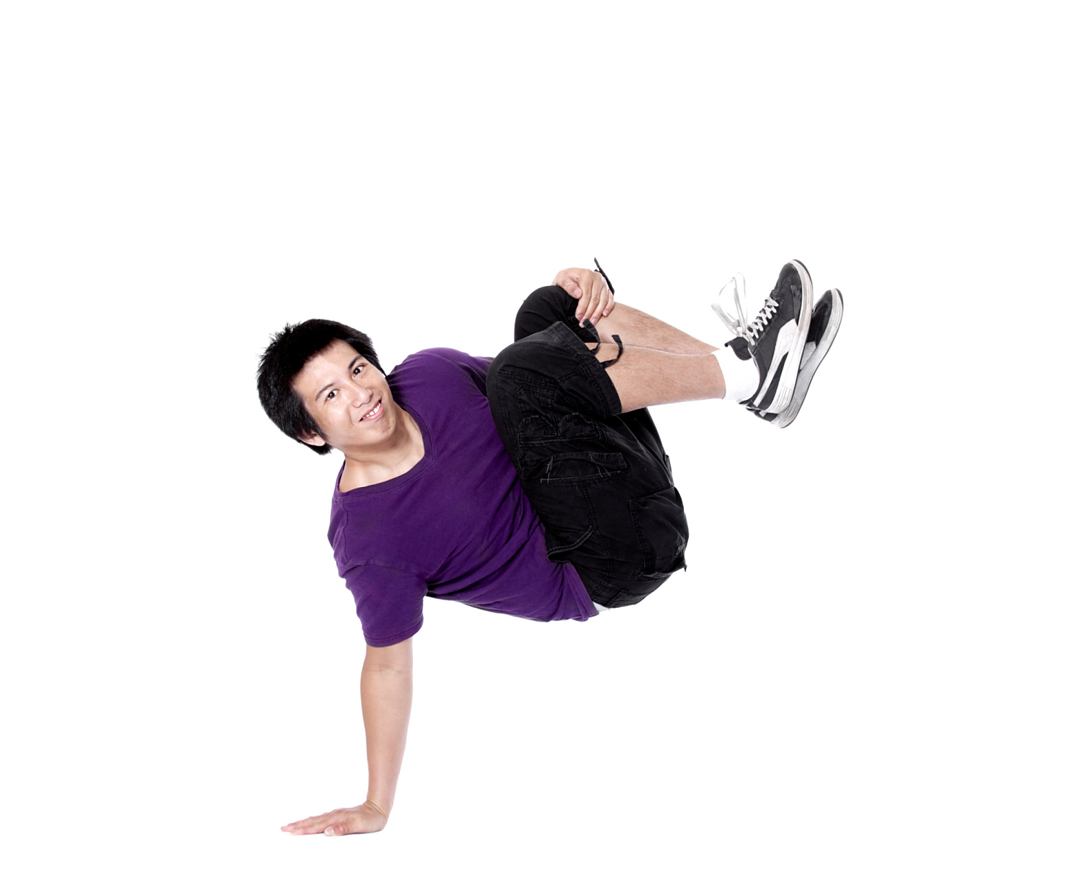 80年代,有一部《霹雳舞》的电影风靡国内,相信那个年代的人都曾经看过