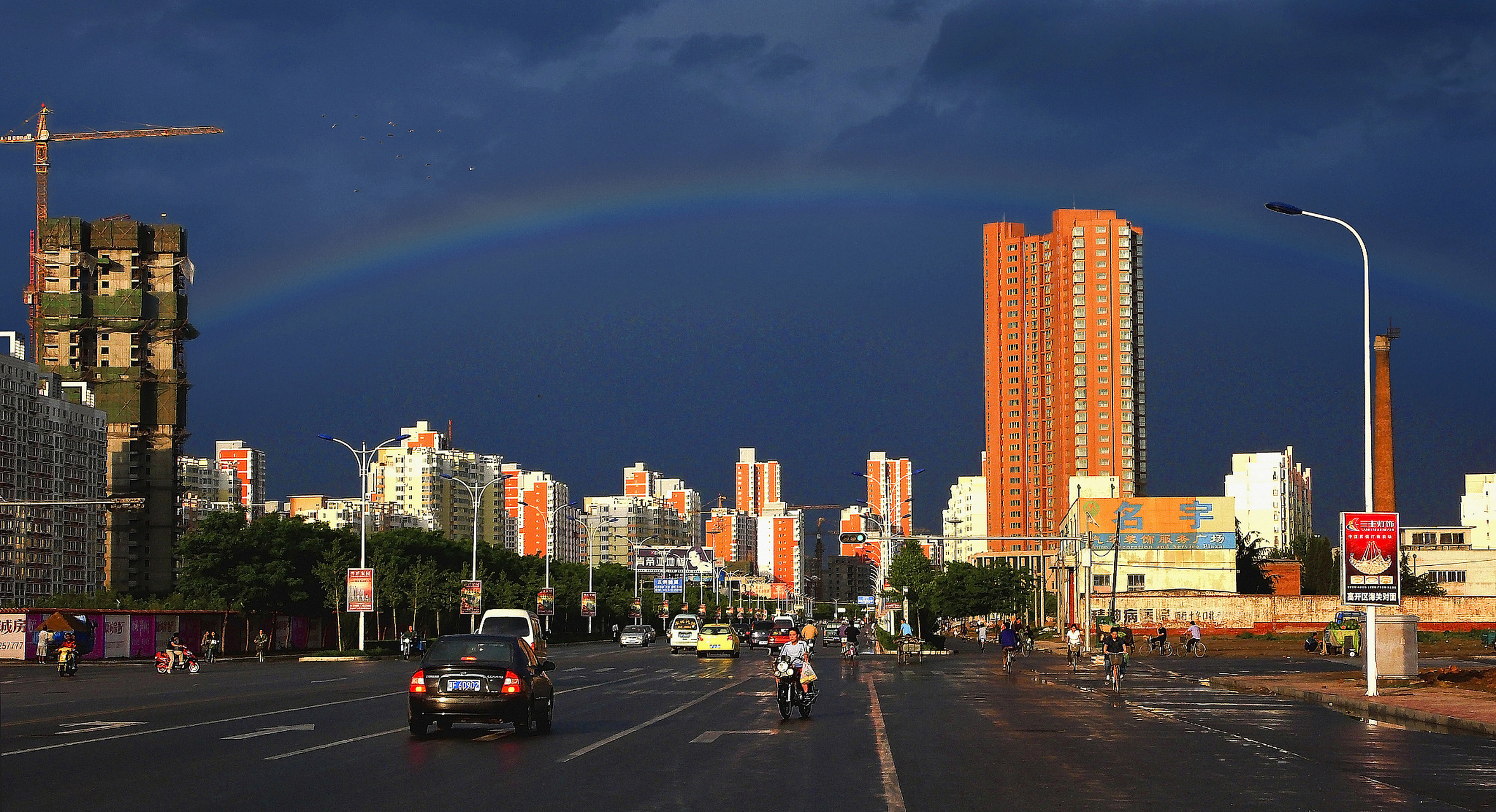 百科# #旅游# #旅游攻略# #景点#  答:五家渠市位于新疆北部,是一个