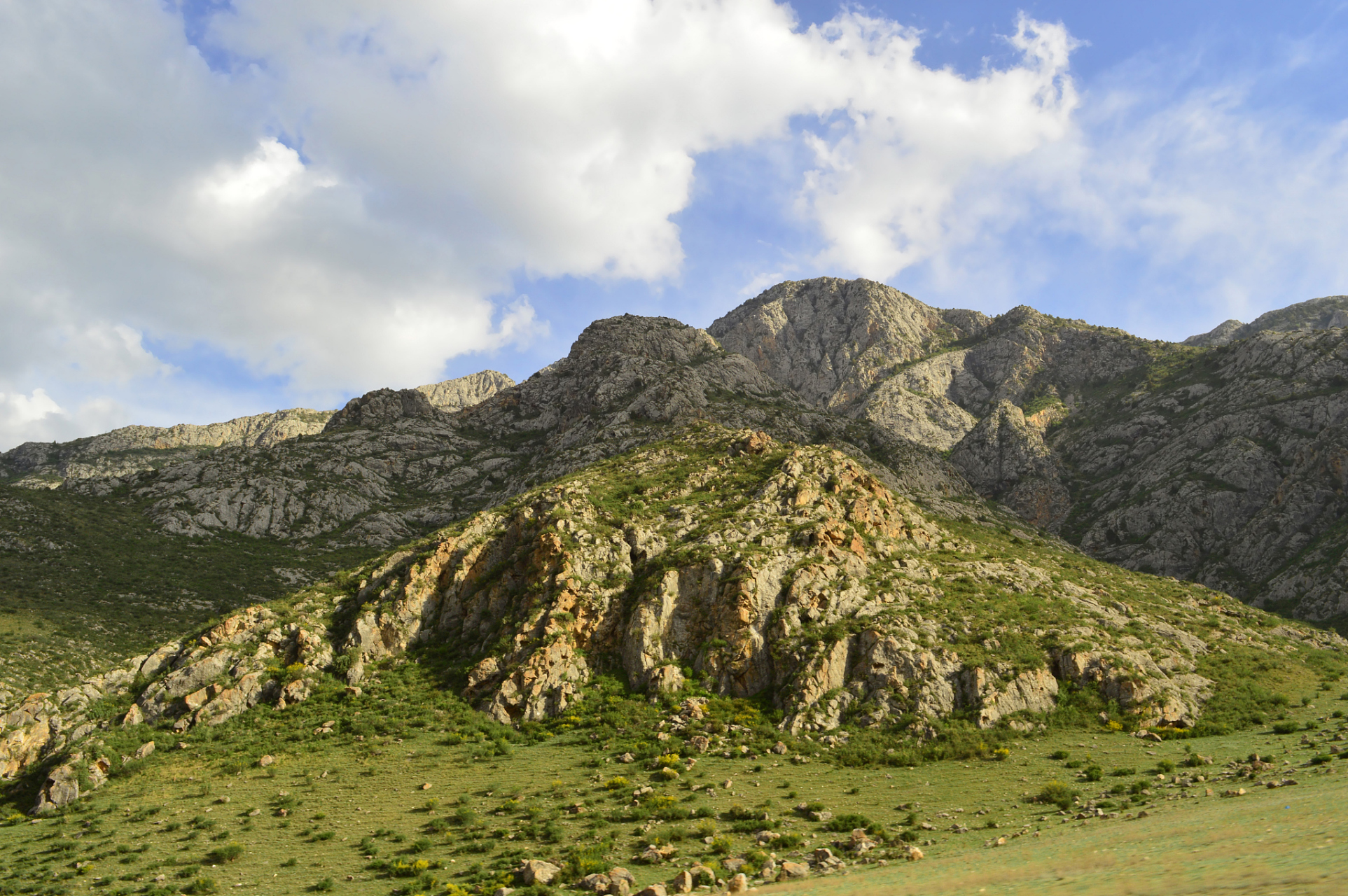 贺兰山东部山麓地貌图片