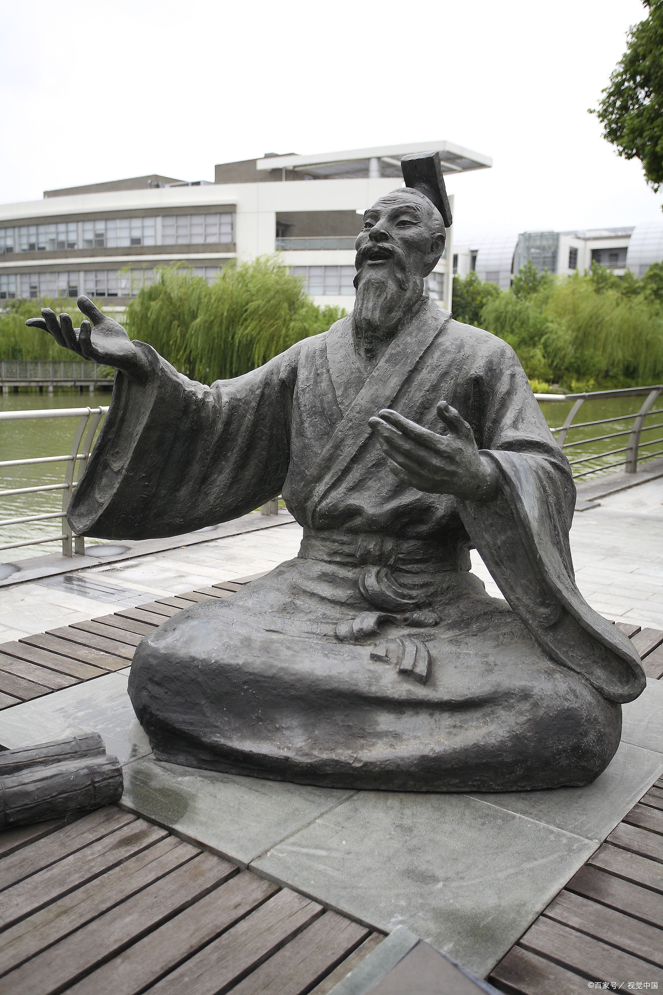 程朱理学代表人物是北宋程颐,程颢和南宋的朱熹