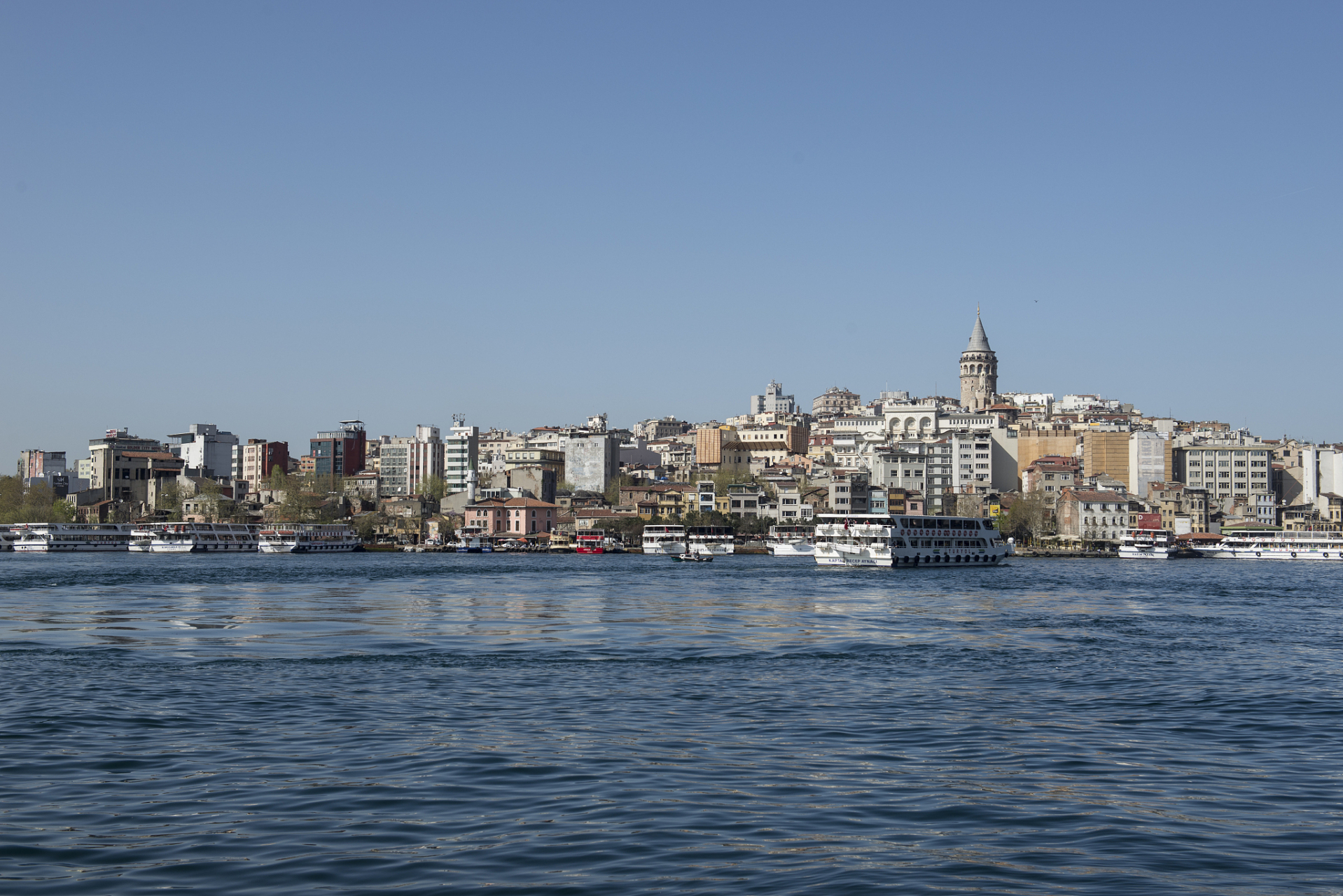 乌克兰敖德萨这个城市这两年非常出名.历史上,有很多名人出自敖德萨.