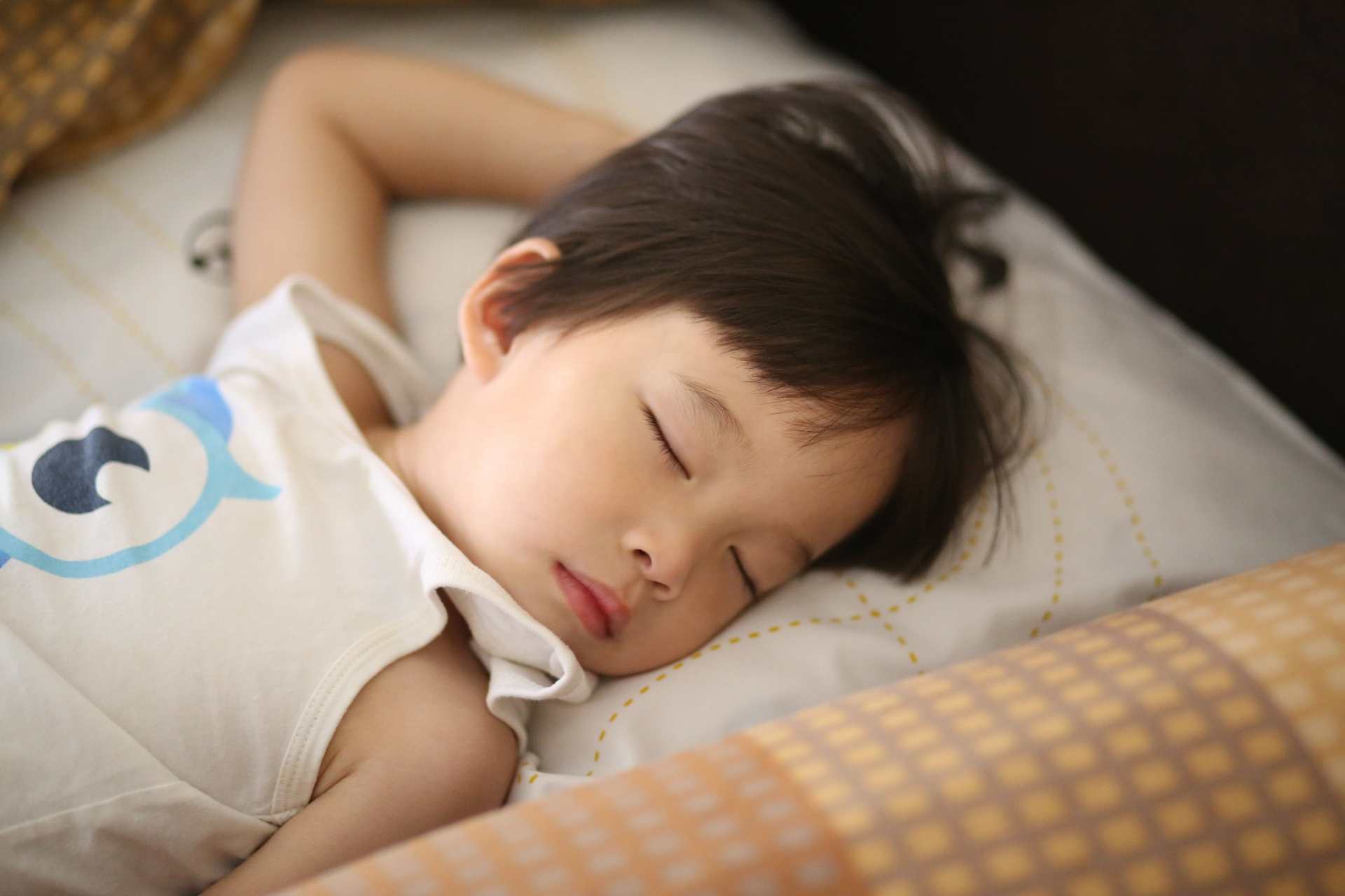 午睡对于孩子的身体和心理健康都很重要,但是这并不意味着每个孩子都