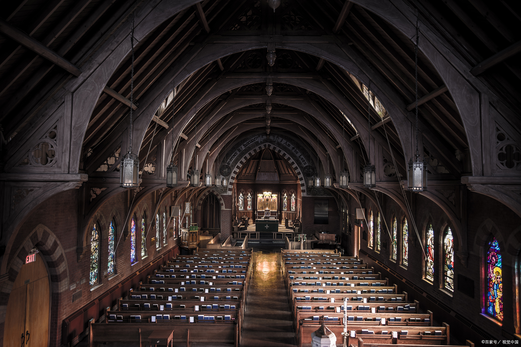 每个行动场域内会慢慢形成完美无缺,超然独立,坚持不懈