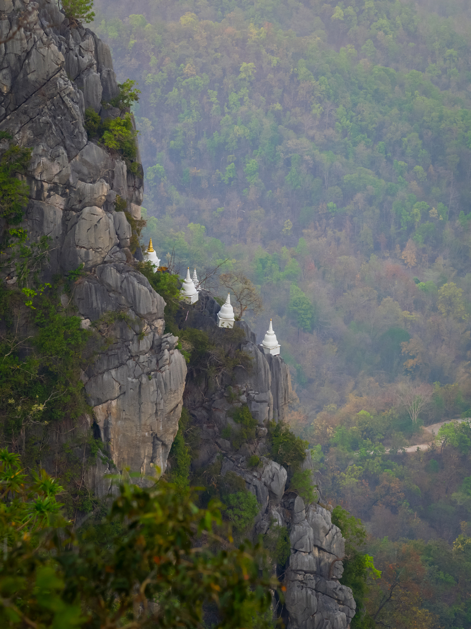 目的地心动指南#兴隆山,位于甘肃省兰州市榆中县,是一处集自然风光