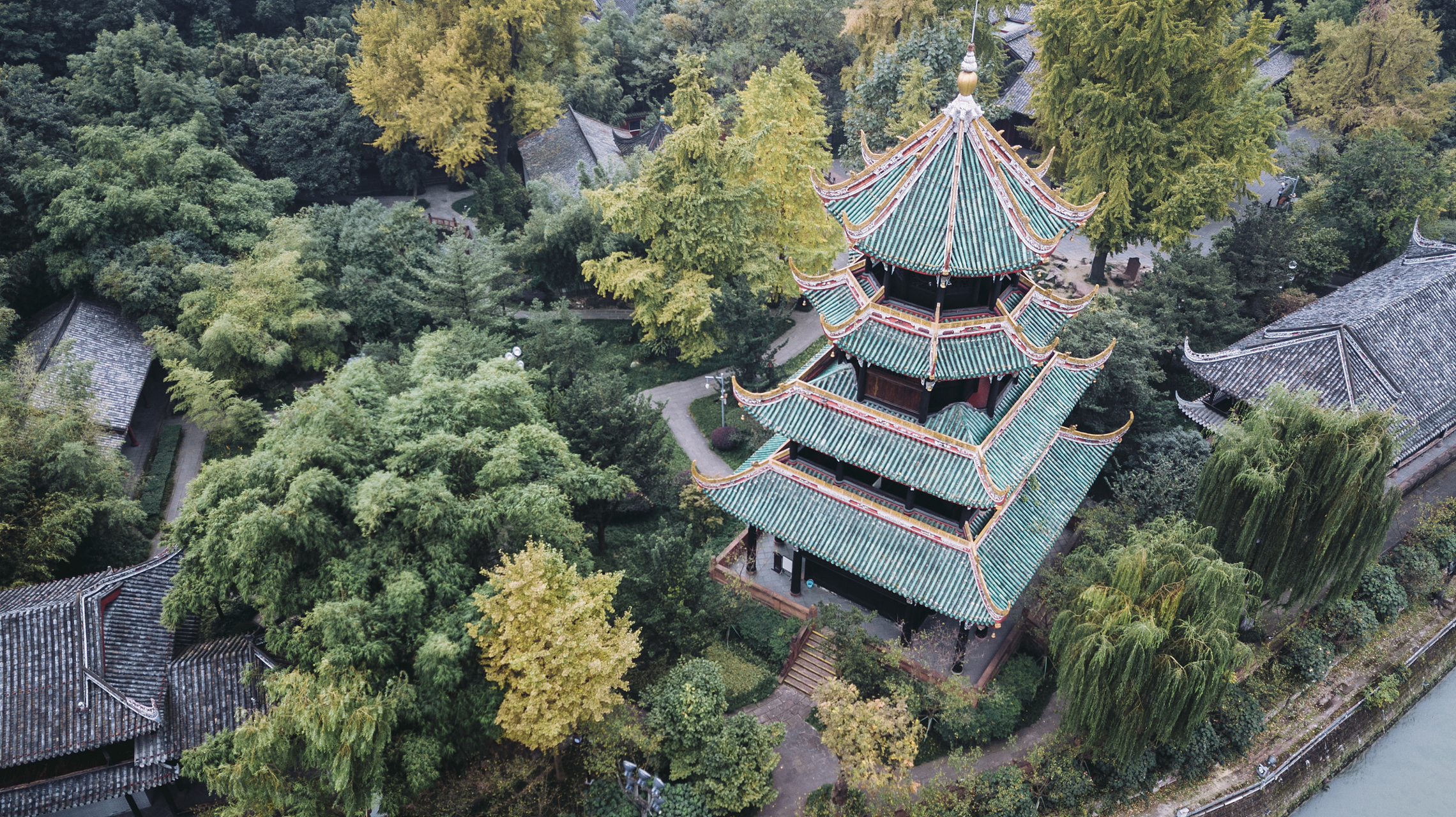 成都旅游# #城市公园绿地#  望江楼公园,位于成都市中心的锦江河畔