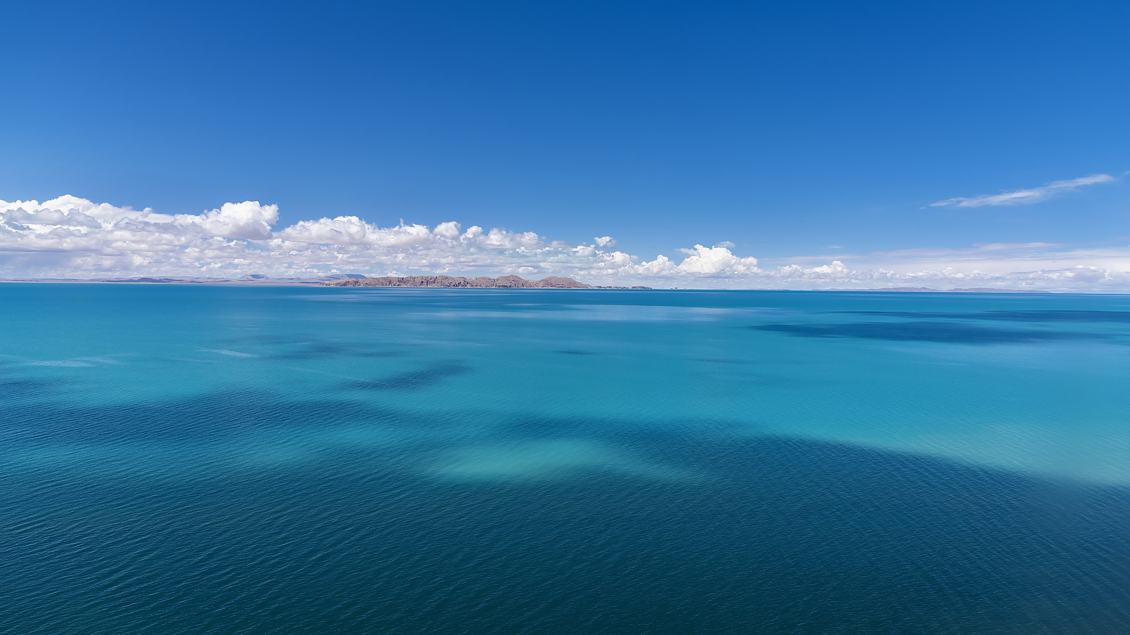 【世界之最11】世界海拔最高的咸水湖  纳木错湖位于西藏中部,是世界