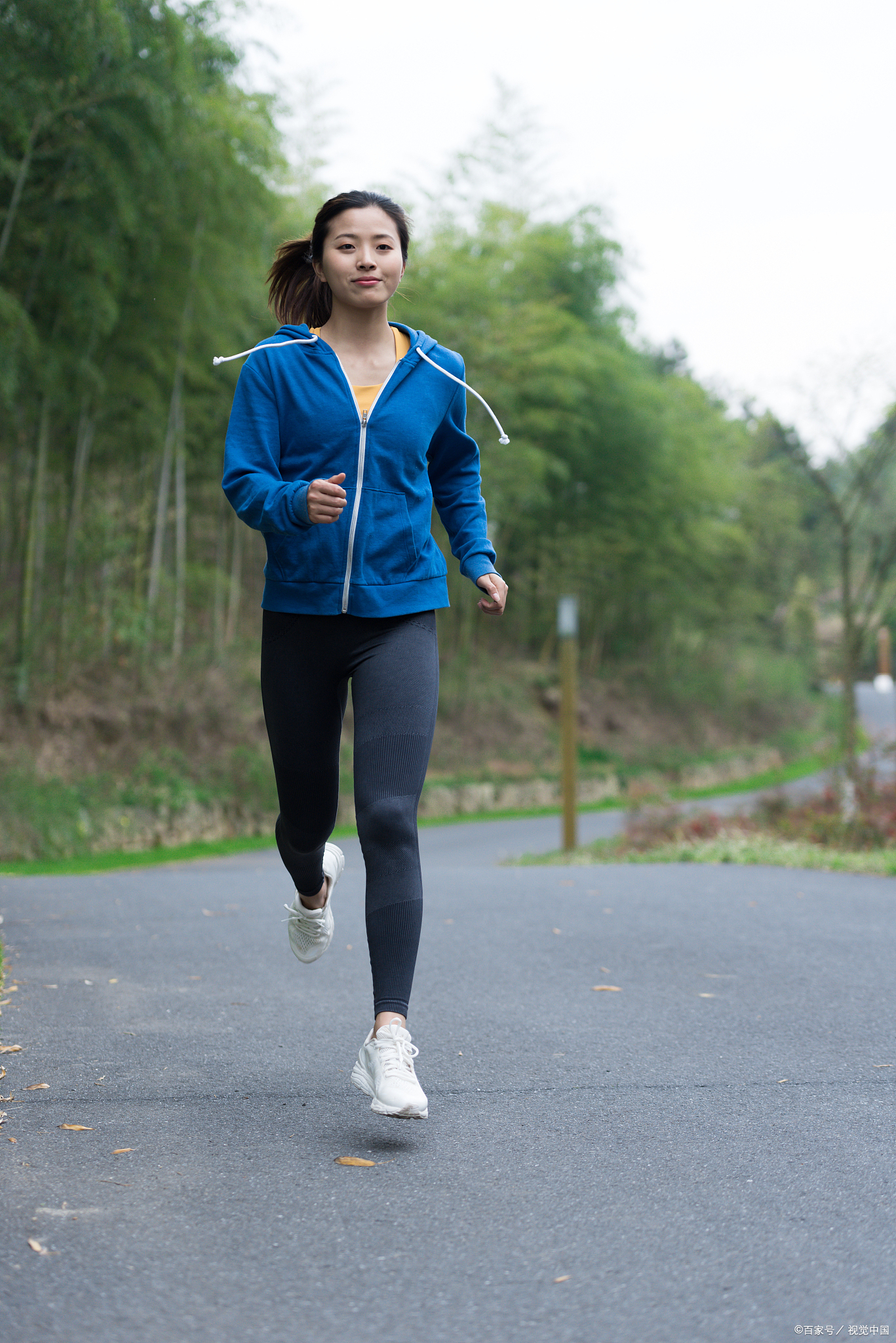 有网友说,长大之后,好像再难像小时候一样简单获得快乐