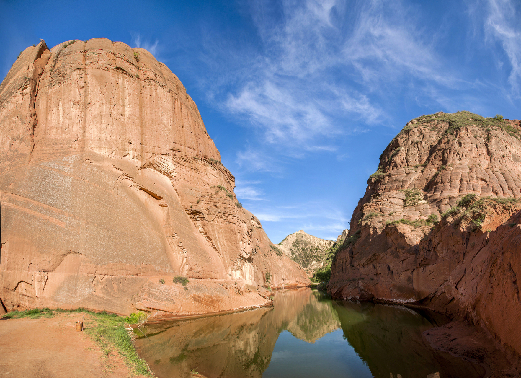 波浪谷景区,红石峡生态公园,统万城遗址,镇北台,榆林古城