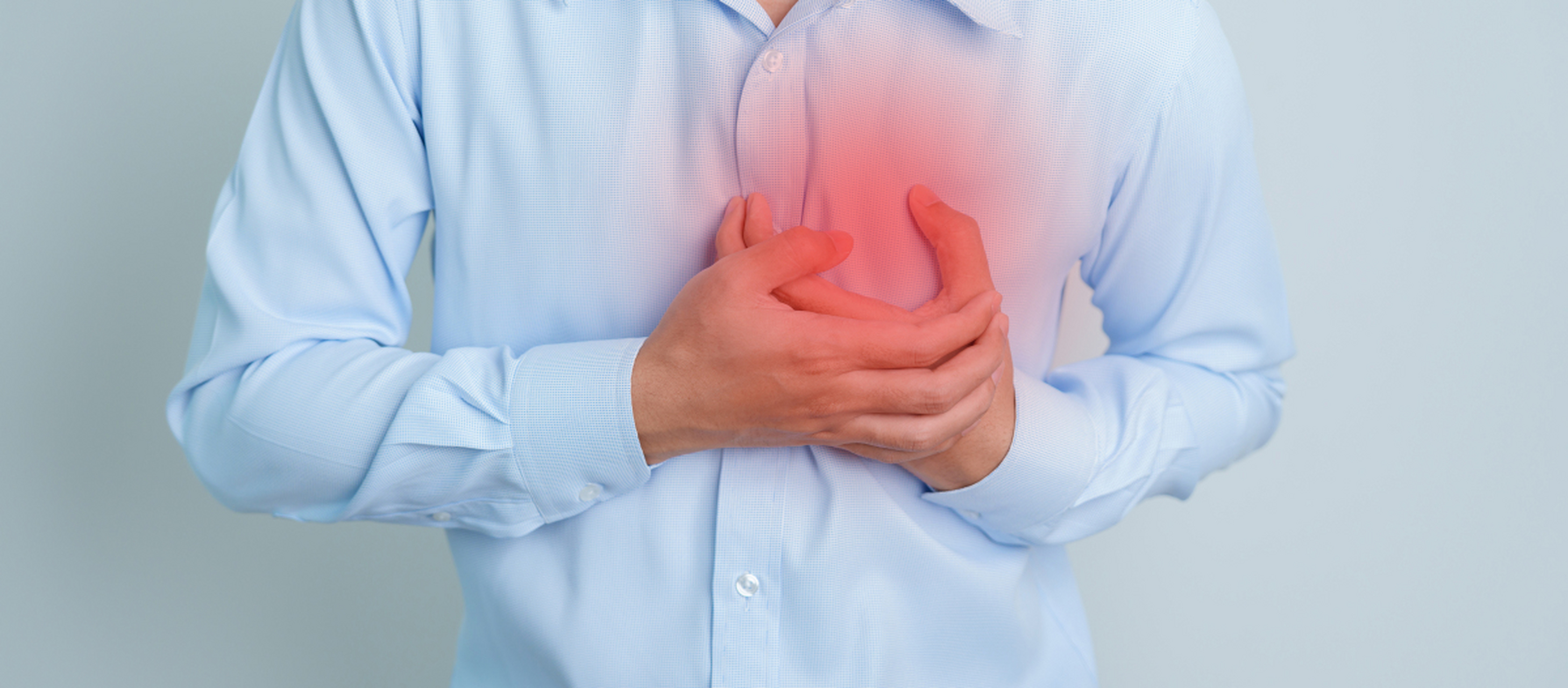 剧烈胸痛:如果出现剧烈胸痛,可能是心绞痛,心肌梗死等心脏疾病的毕种